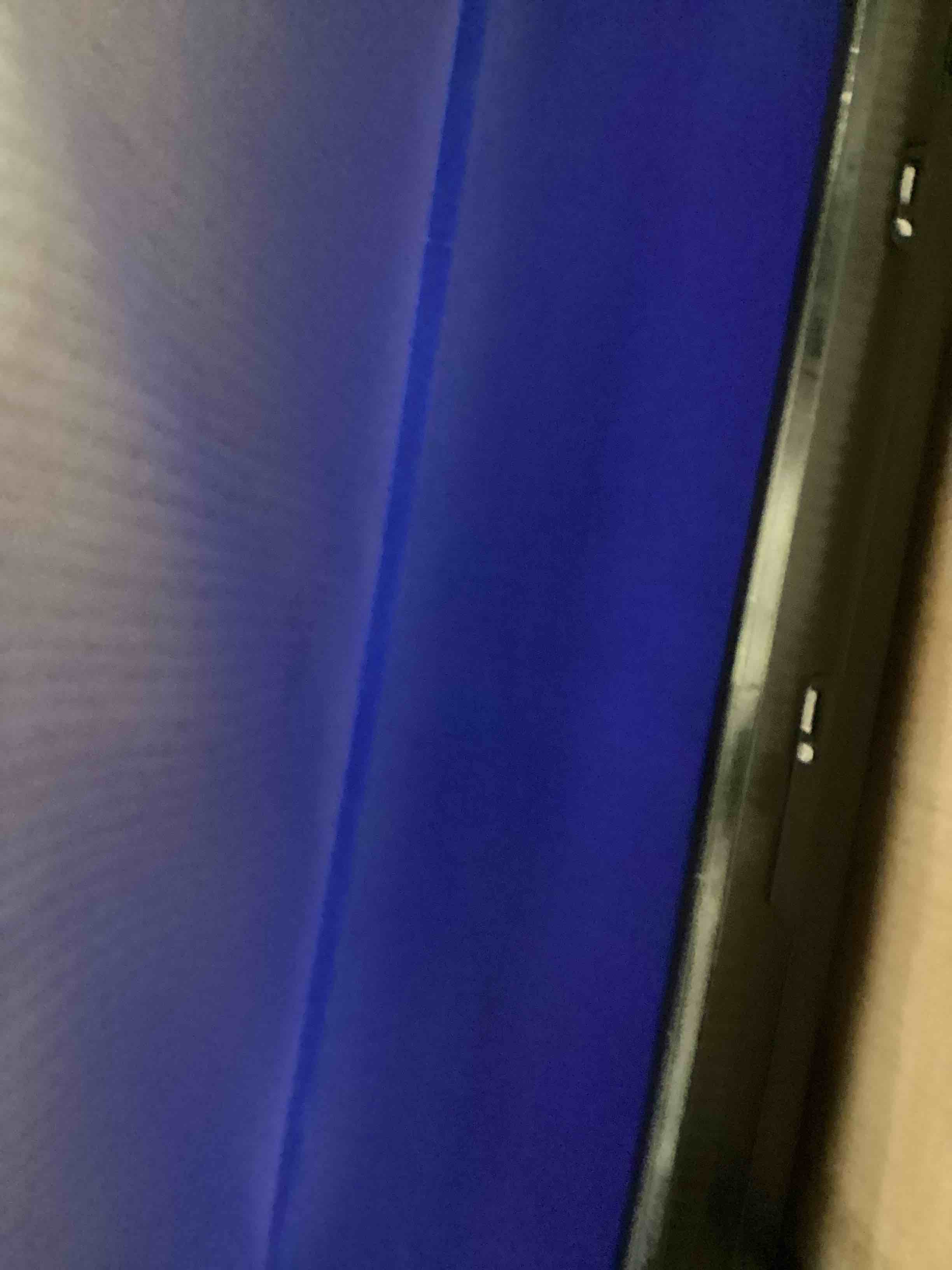 https://s3.amazonaws.com/lotting-images-prod/bidfta/PPE1977304_1757079964181.jpeg