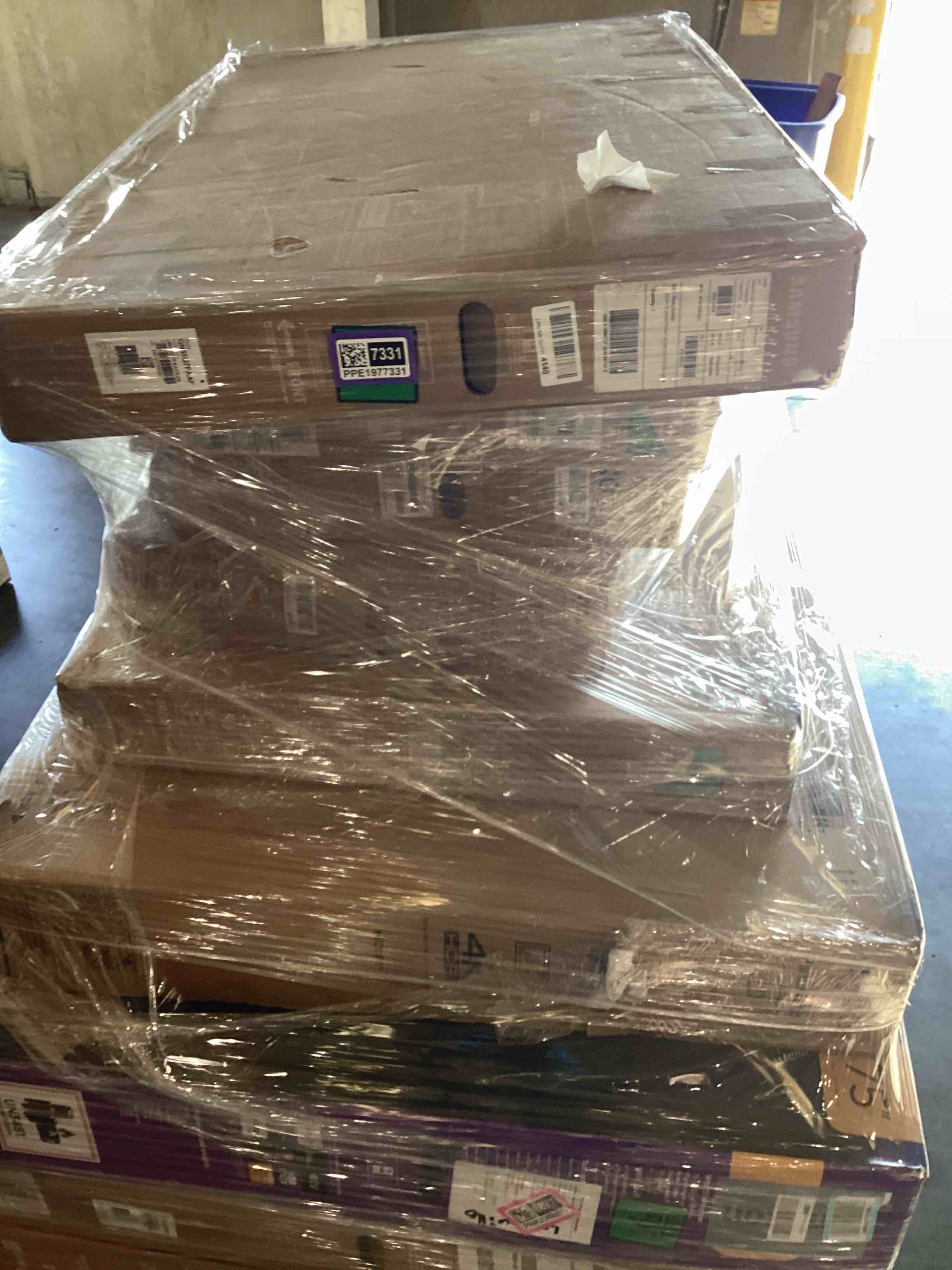 https://s3.amazonaws.com/lotting-images-prod/bidfta/PPE1977331_1757336235553.jpeg