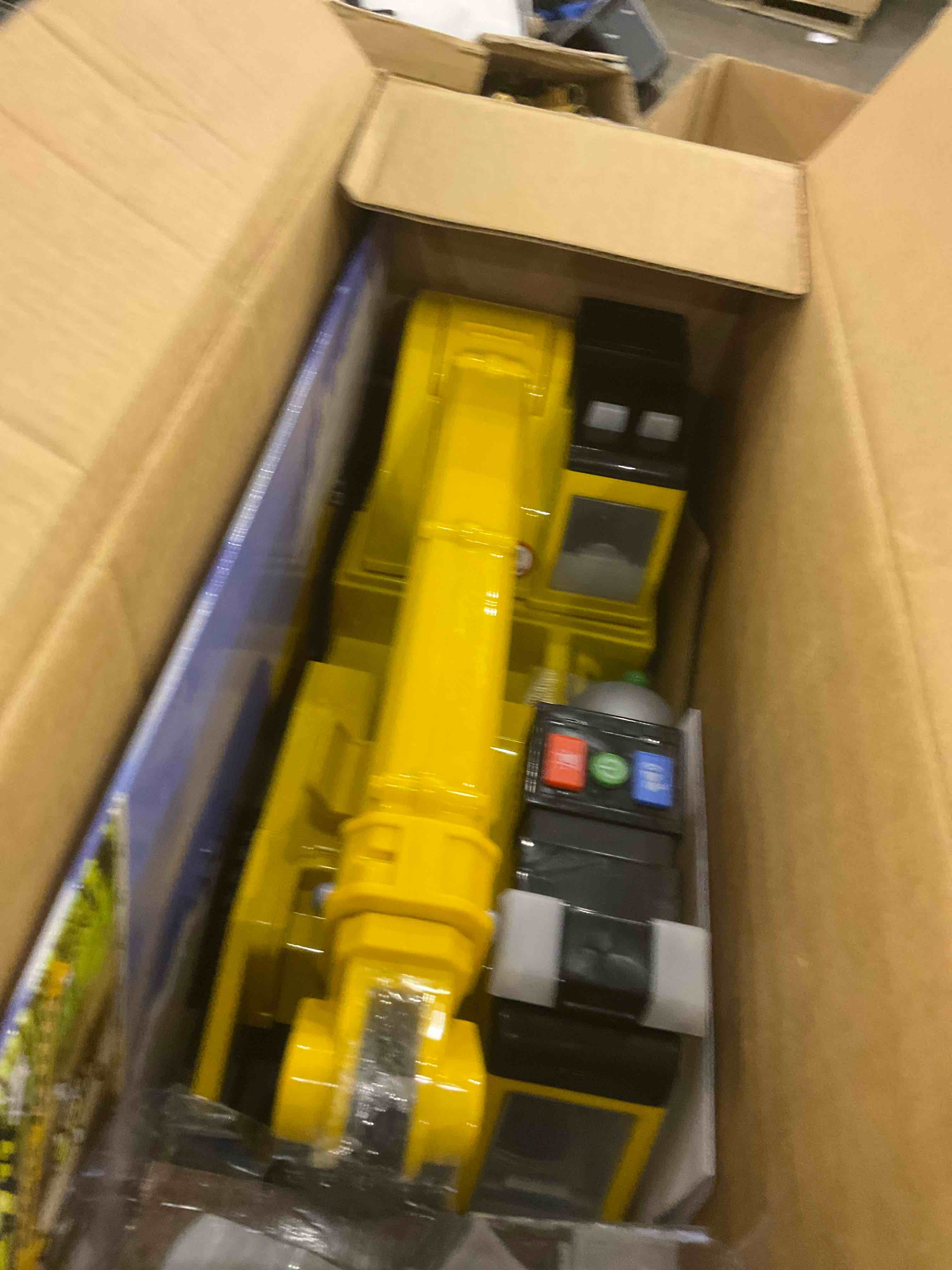 https://s3.amazonaws.com/lotting-images-prod/bidfta/PPE1978243_1741349855255.jpeg