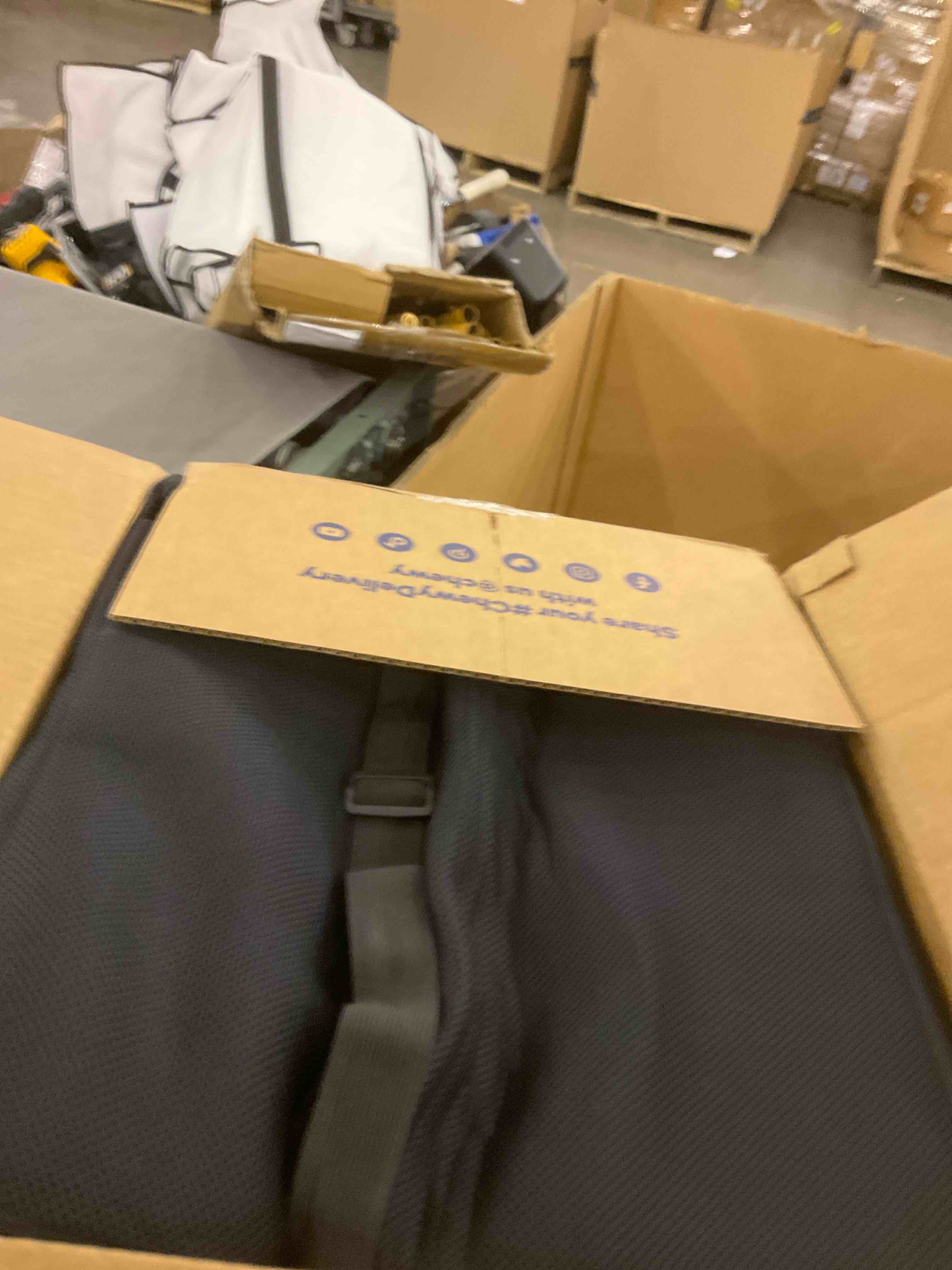 https://s3.amazonaws.com/lotting-images-prod/bidfta/PPE1978251_1741350632579.jpeg
