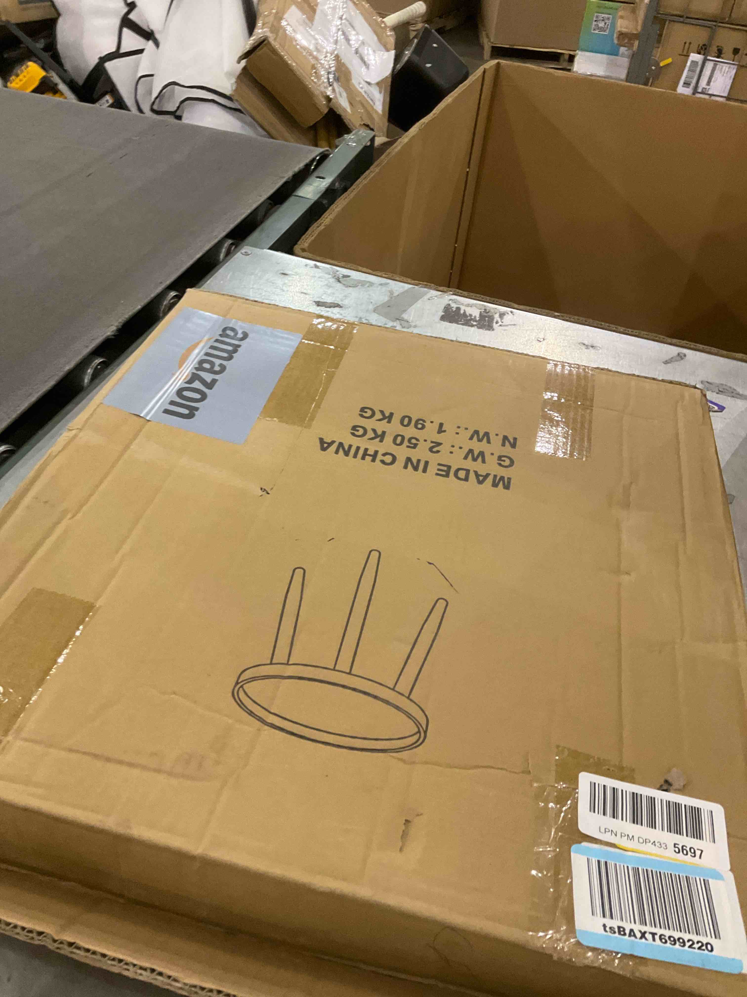https://s3.amazonaws.com/lotting-images-prod/bidfta/PPE1978446_1741363267794.jpeg