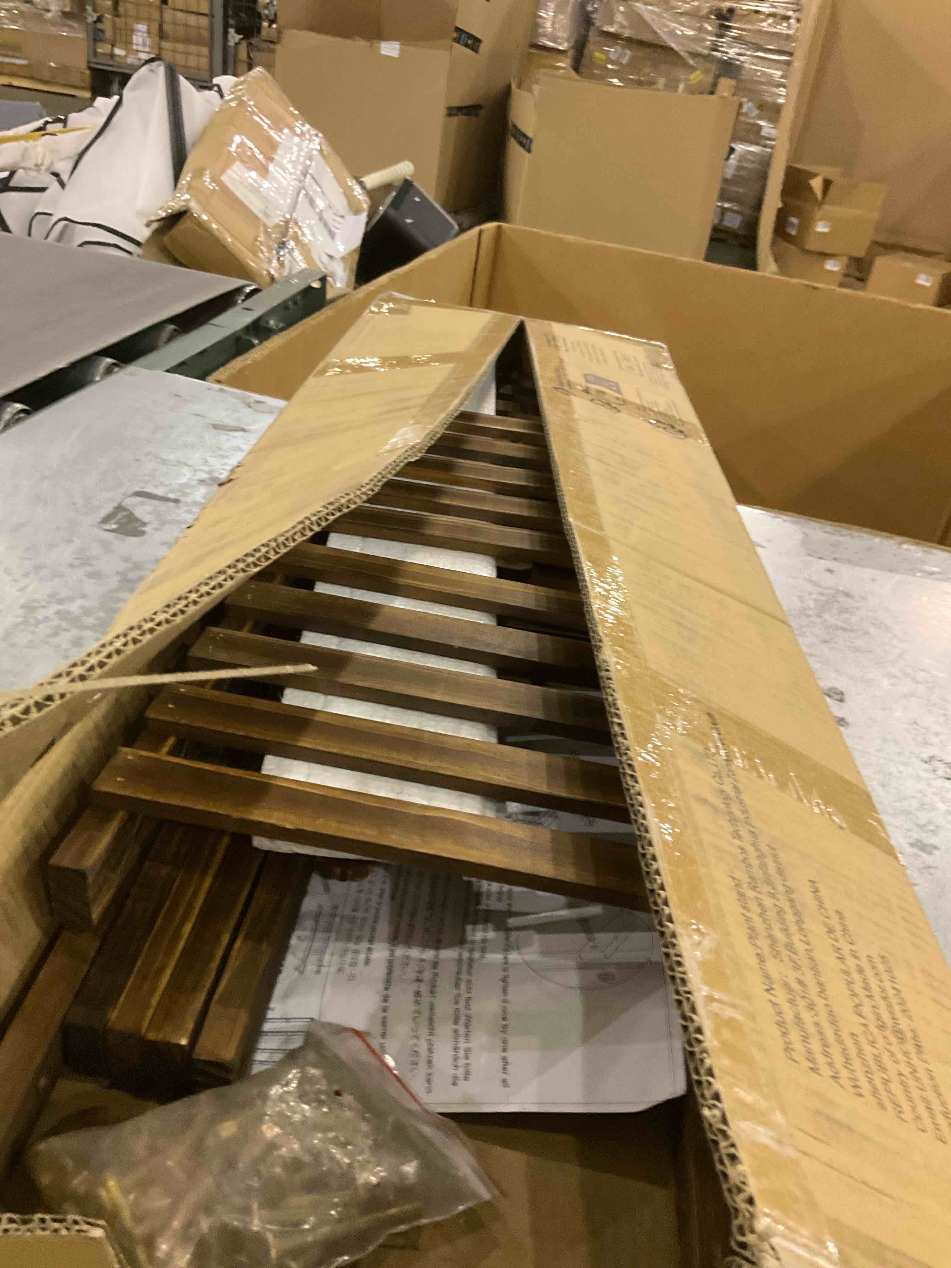 https://s3.amazonaws.com/lotting-images-prod/bidfta/PPE1978553_1741606661403.jpeg