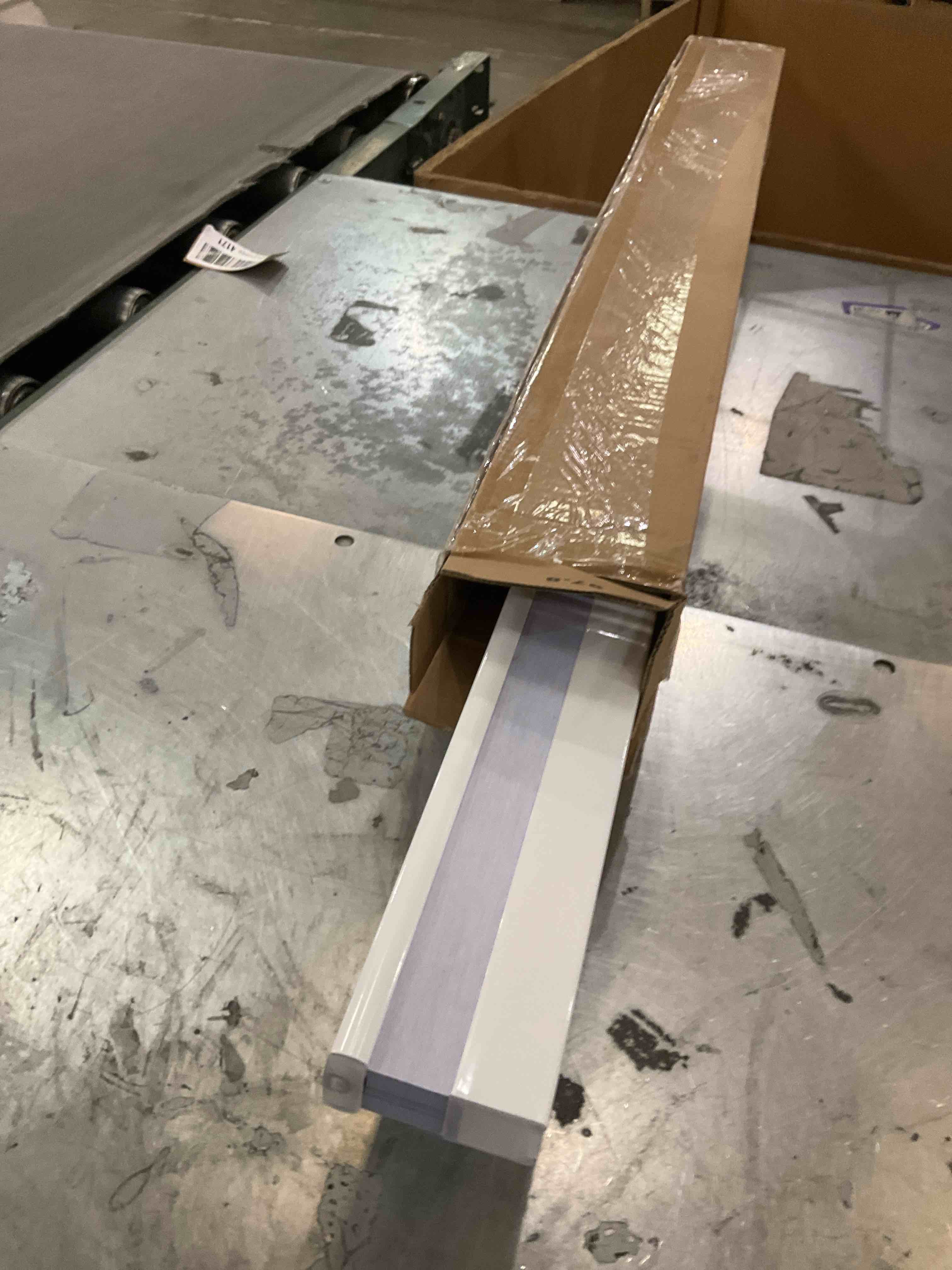 https://s3.amazonaws.com/lotting-images-prod/bidfta/PPE1978848_1741632881738.jpeg