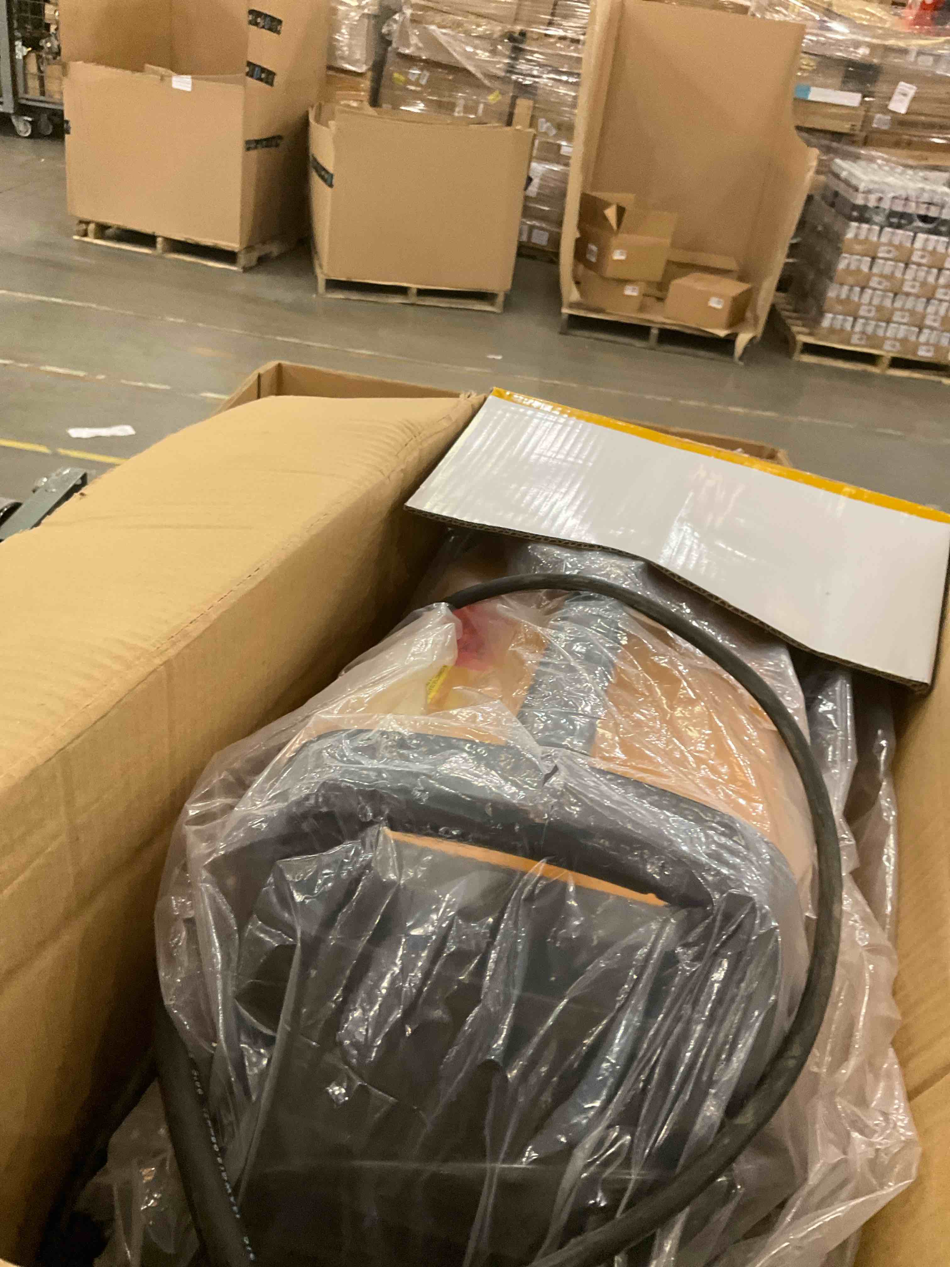 https://s3.amazonaws.com/lotting-images-prod/bidfta/PPE1979101_1741718705158.jpeg
