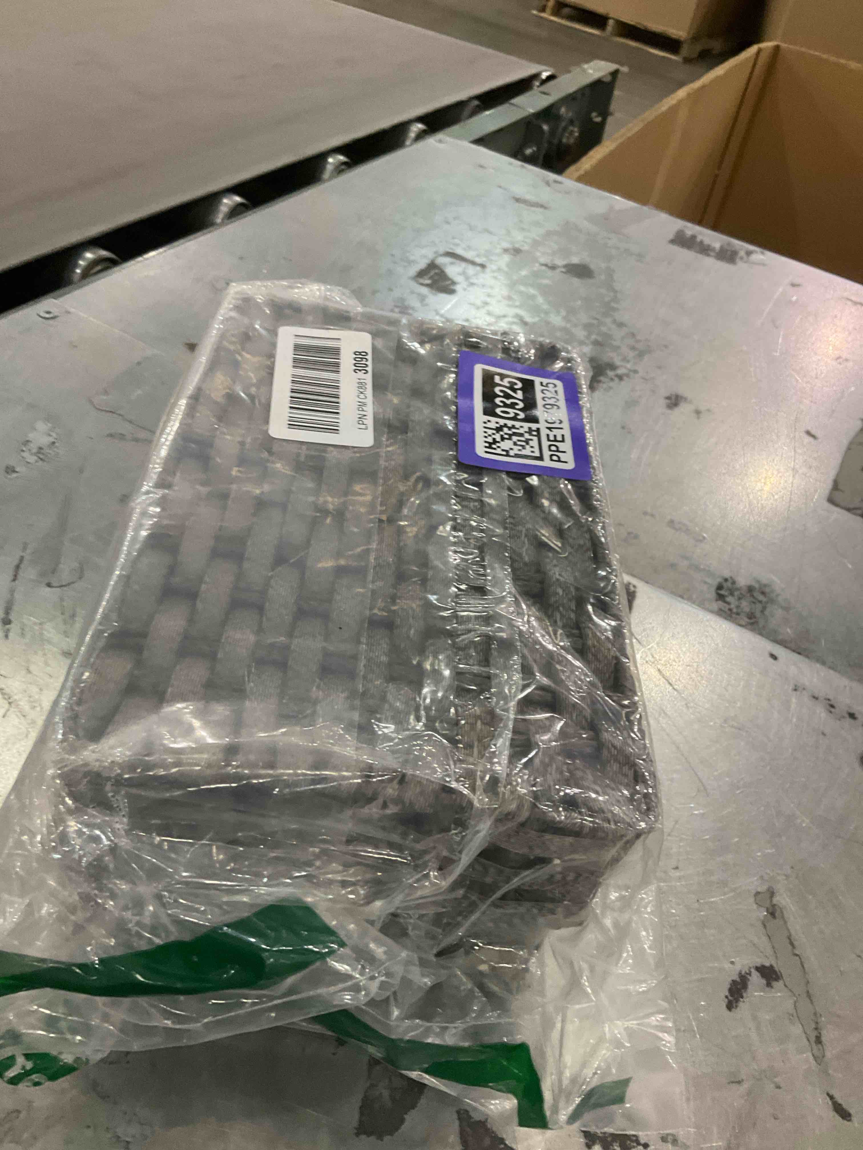 https://s3.amazonaws.com/lotting-images-prod/bidfta/PPE1979325_1741786597997.jpeg