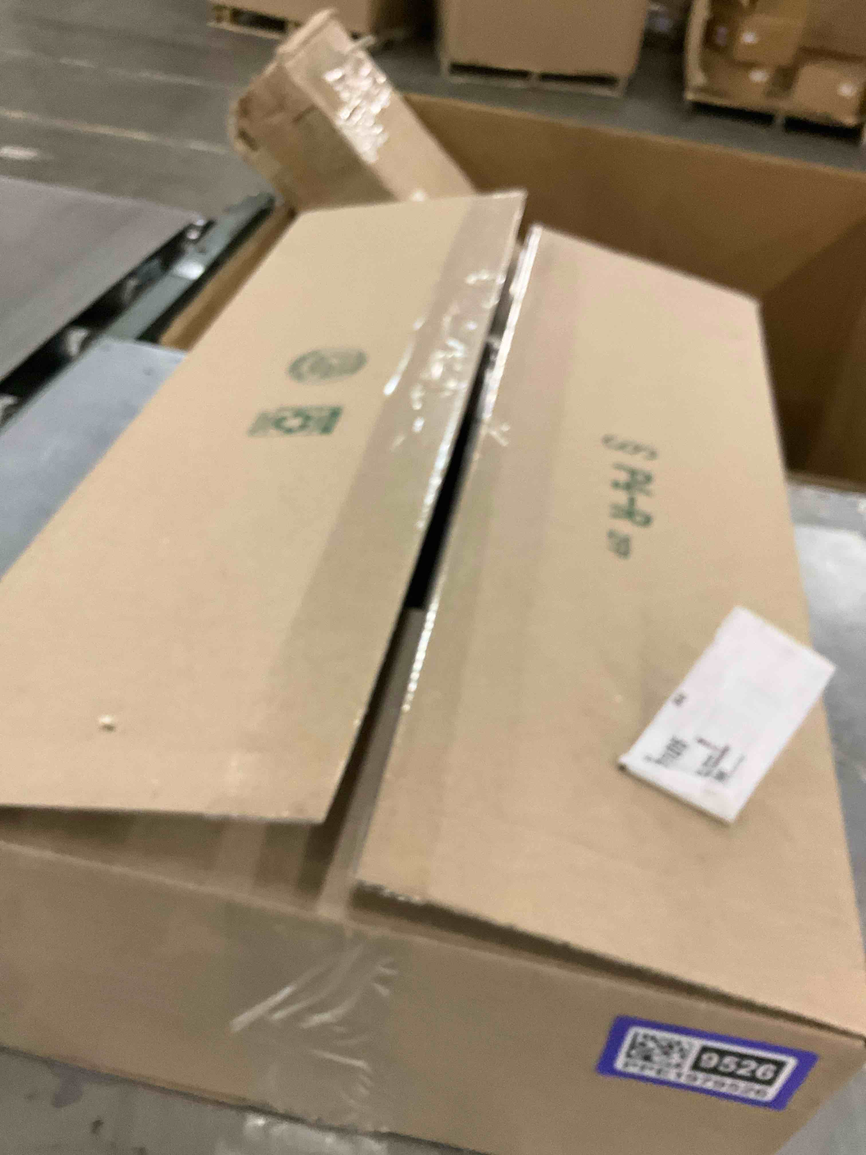 https://s3.amazonaws.com/lotting-images-prod/bidfta/PPE1979526_1741864550177.jpeg