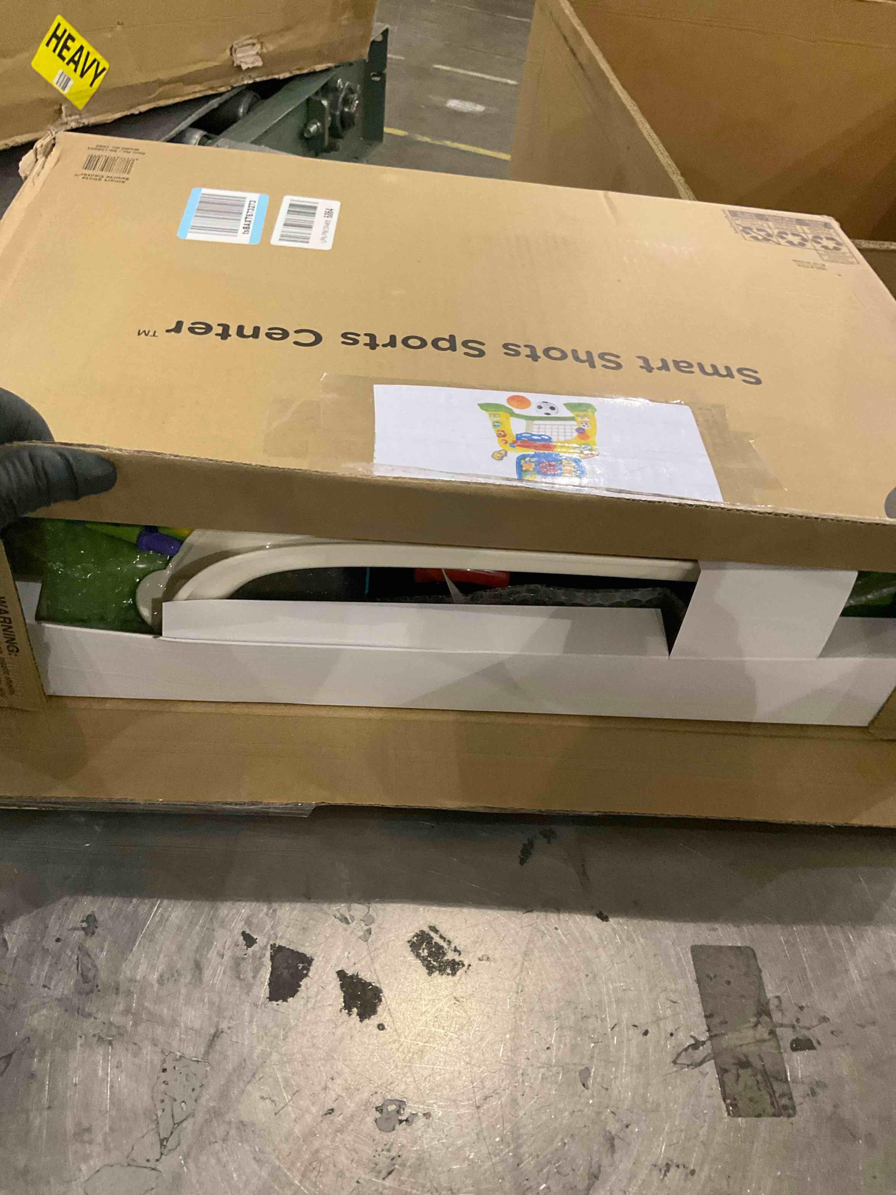 https://s3.amazonaws.com/lotting-images-prod/bidfta/PPE1979828_1741950532849.jpeg