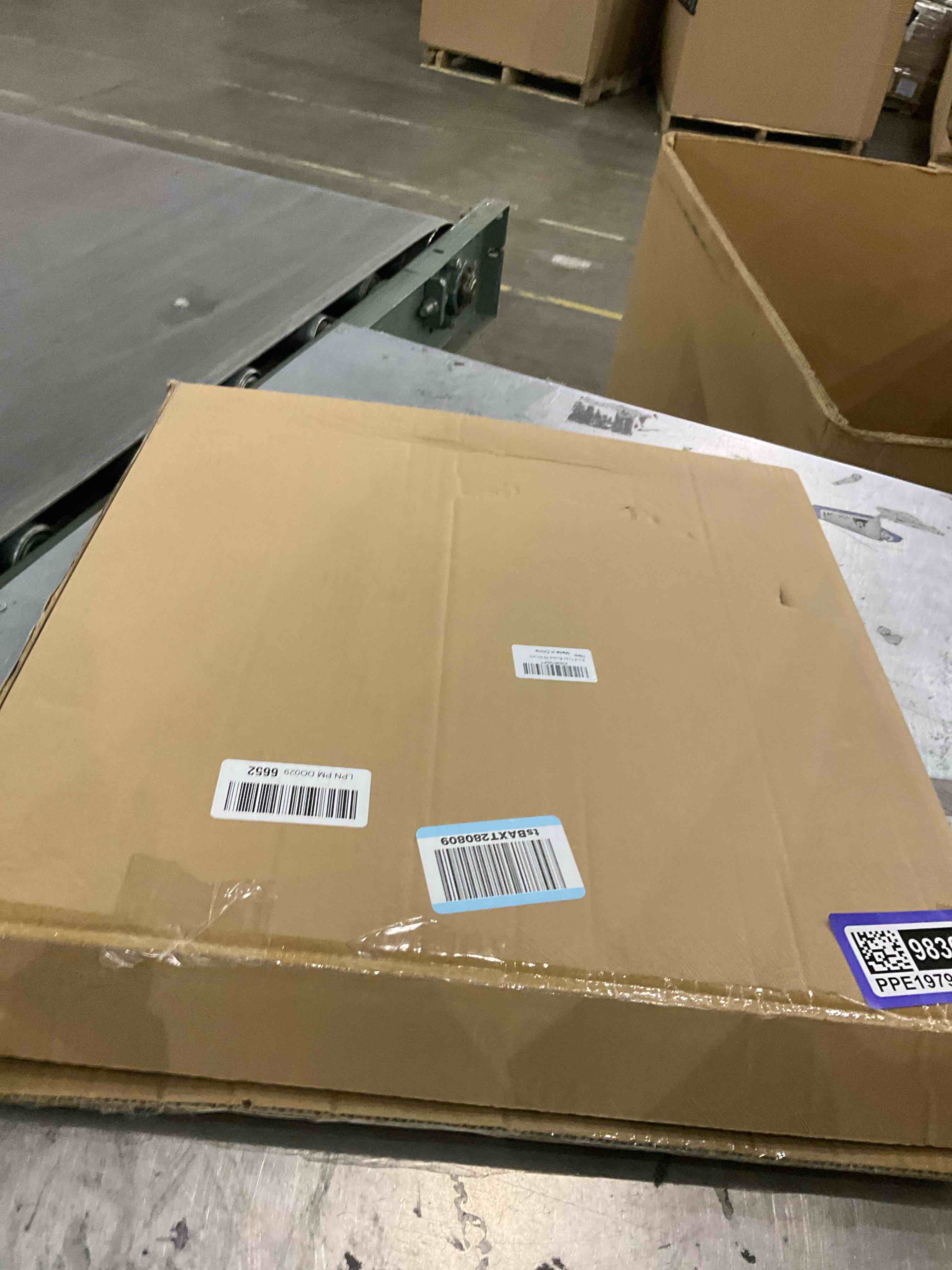 https://s3.amazonaws.com/lotting-images-prod/bidfta/PPE1979830_1741950575674.jpeg