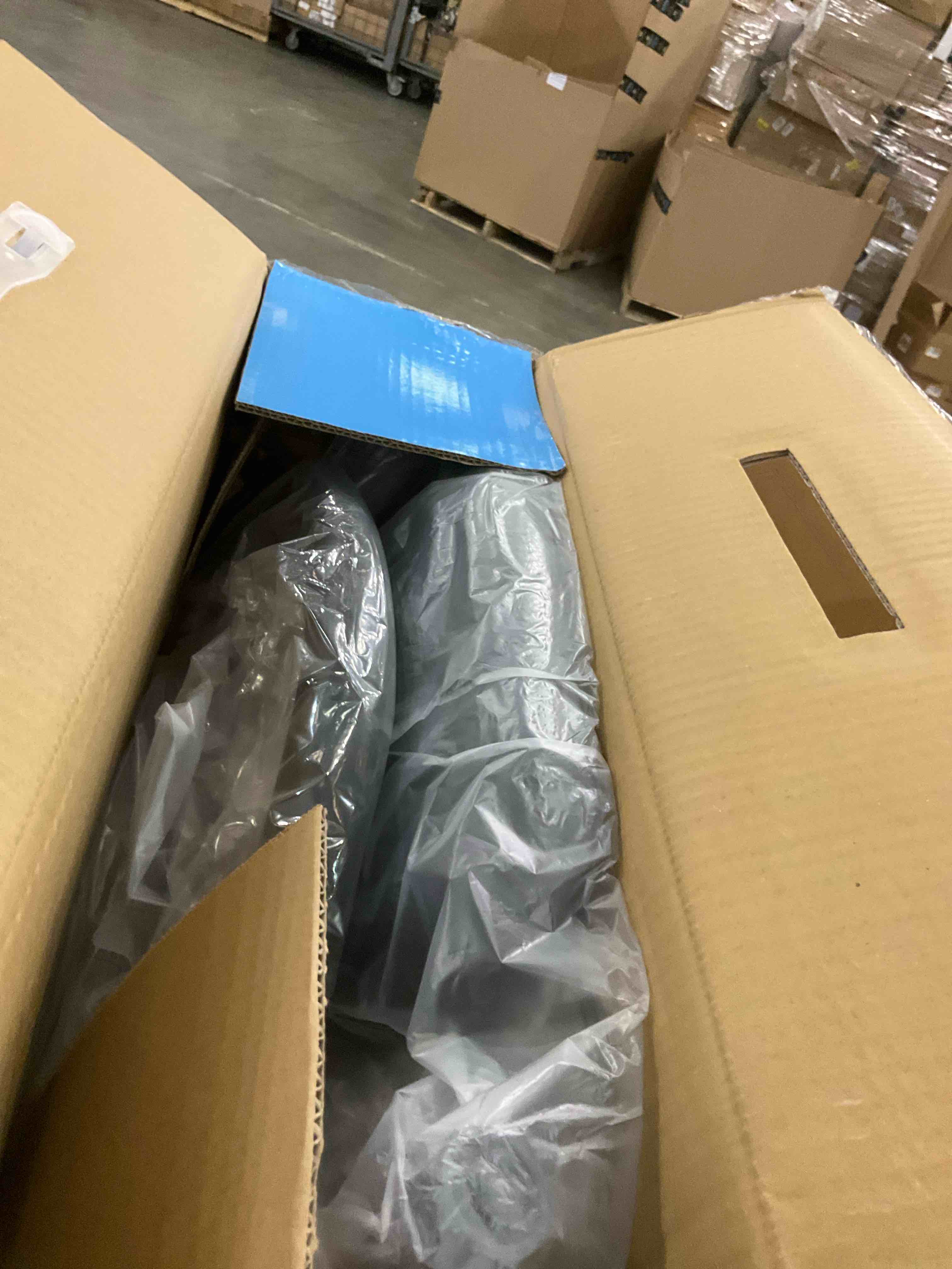 https://s3.amazonaws.com/lotting-images-prod/bidfta/PPE1980114_1741963935129.jpeg