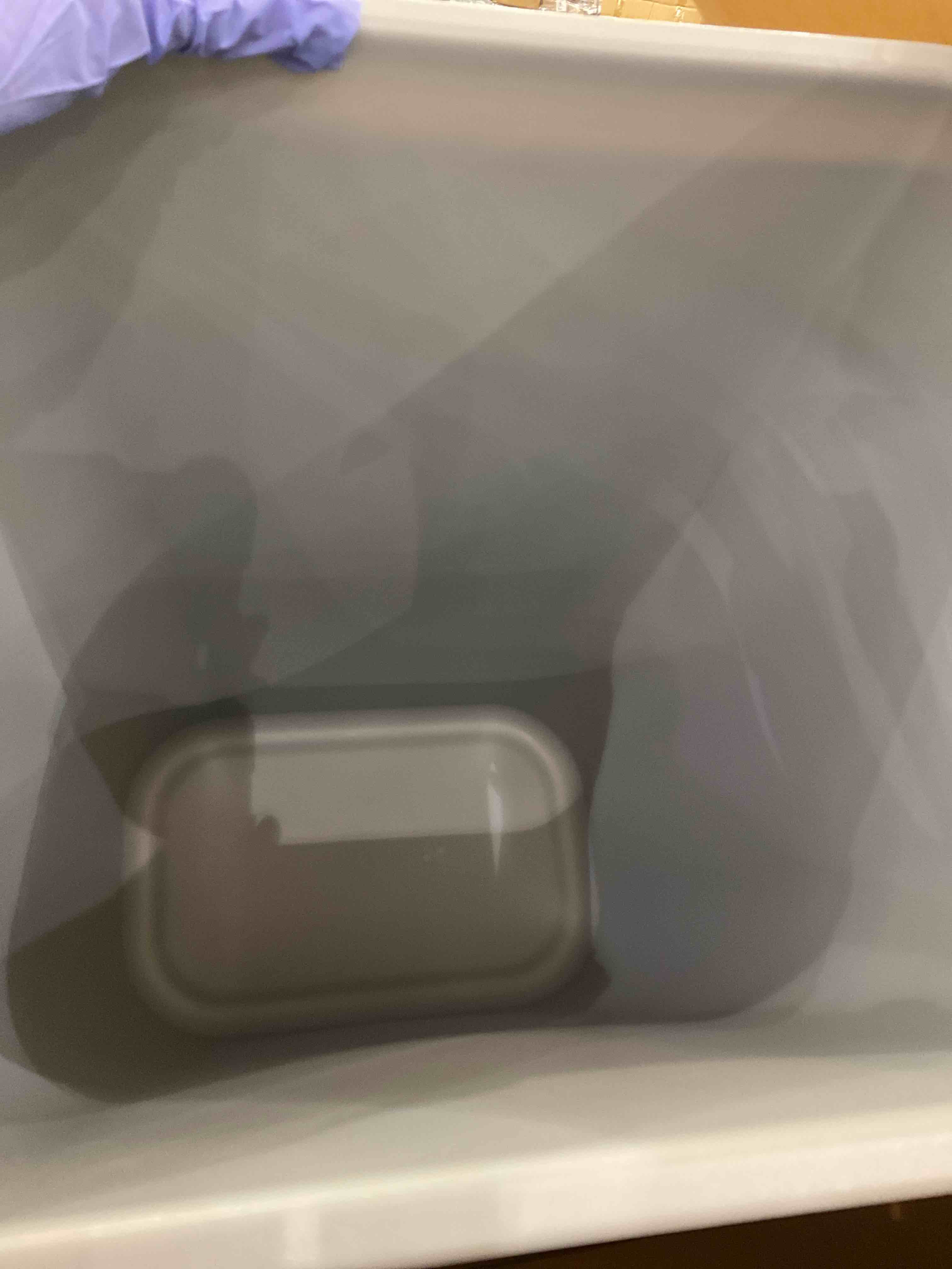https://s3.amazonaws.com/lotting-images-prod/bidfta/PPE1980660_1742226325727.jpeg