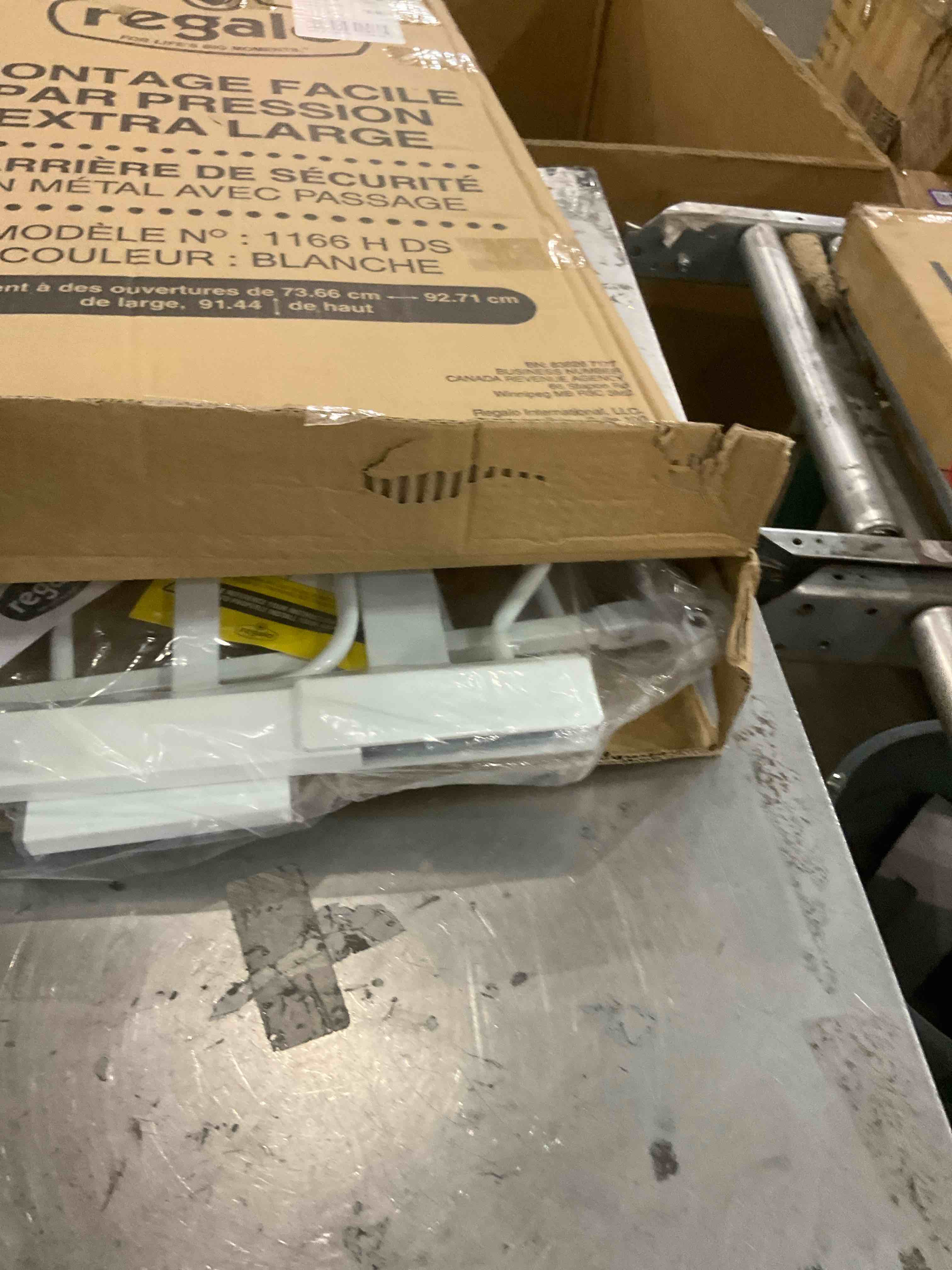 https://s3.amazonaws.com/lotting-images-prod/bidfta/PPE1980925_1742300628295.jpeg