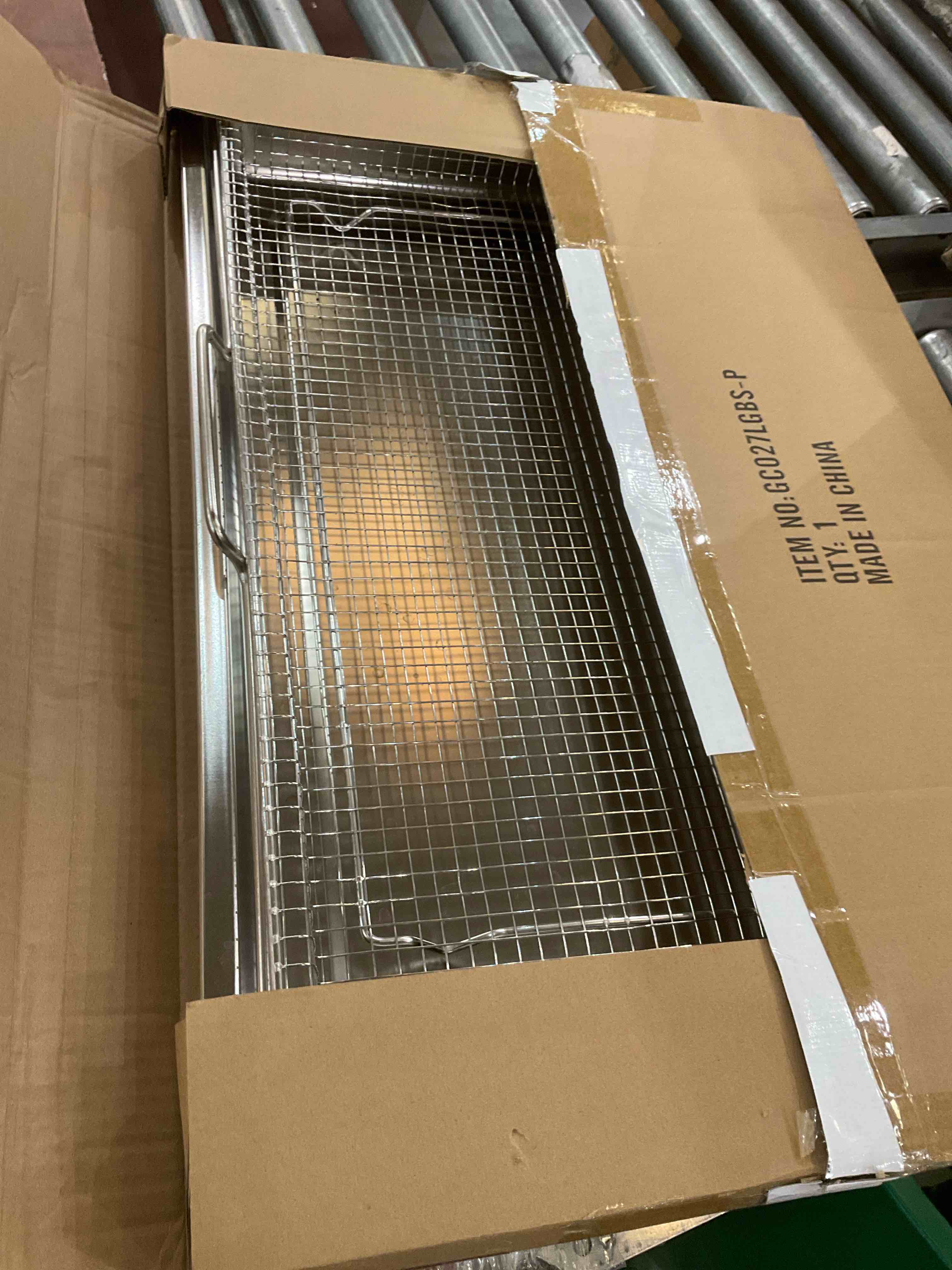 https://s3.amazonaws.com/lotting-images-prod/bidfta/PPE1981946_1741624892782.jpeg