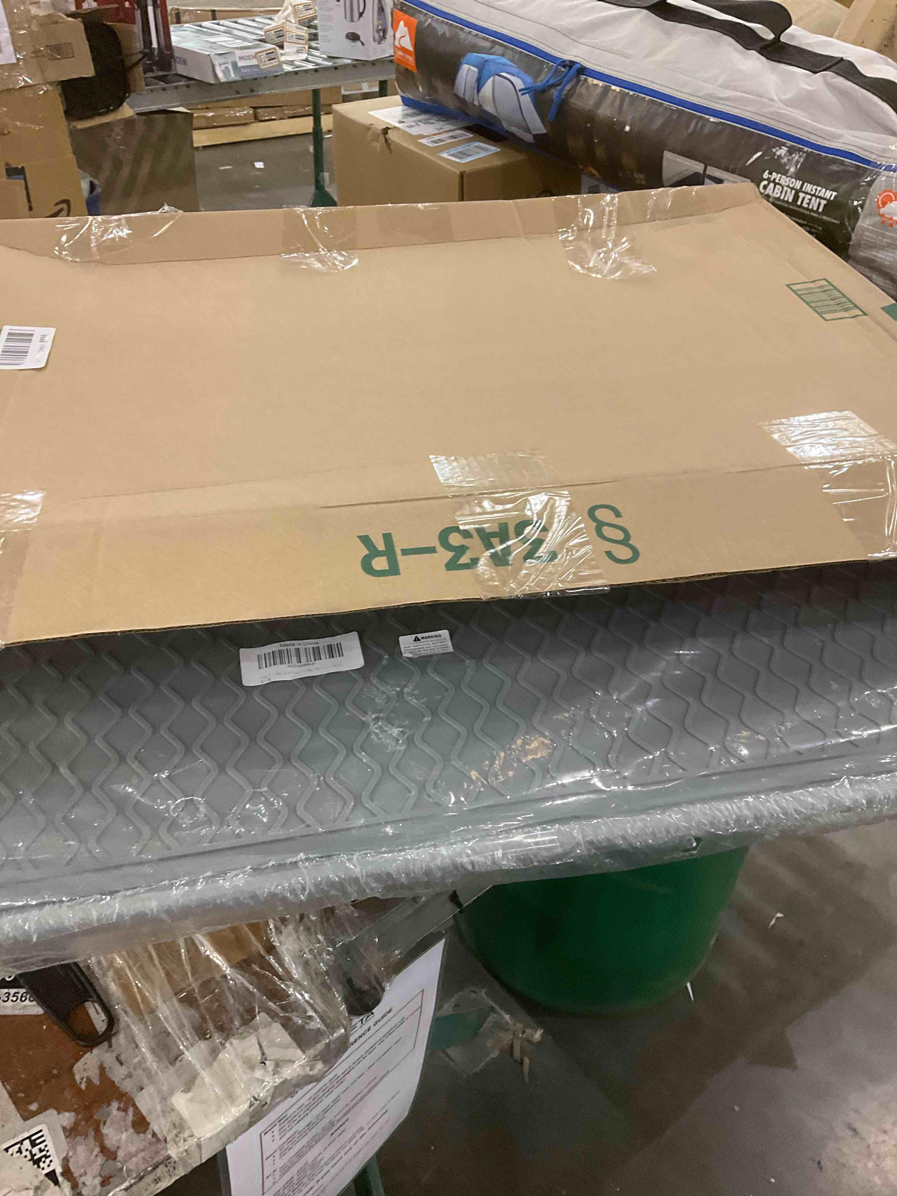 https://s3.amazonaws.com/lotting-images-prod/bidfta/PPE1982198_1741700796484.jpeg