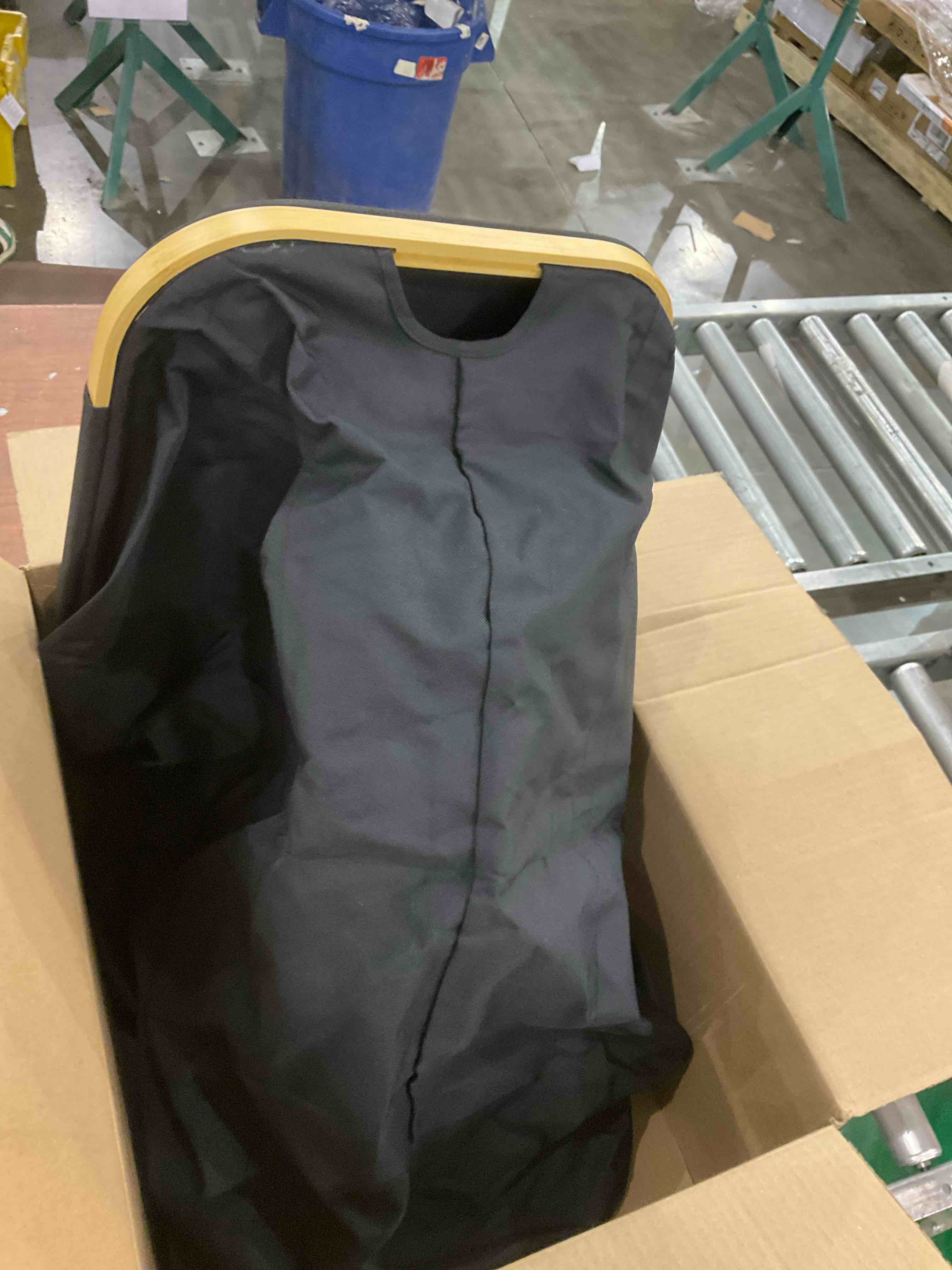 https://s3.amazonaws.com/lotting-images-prod/bidfta/PPE1983014_1741867048643.jpeg