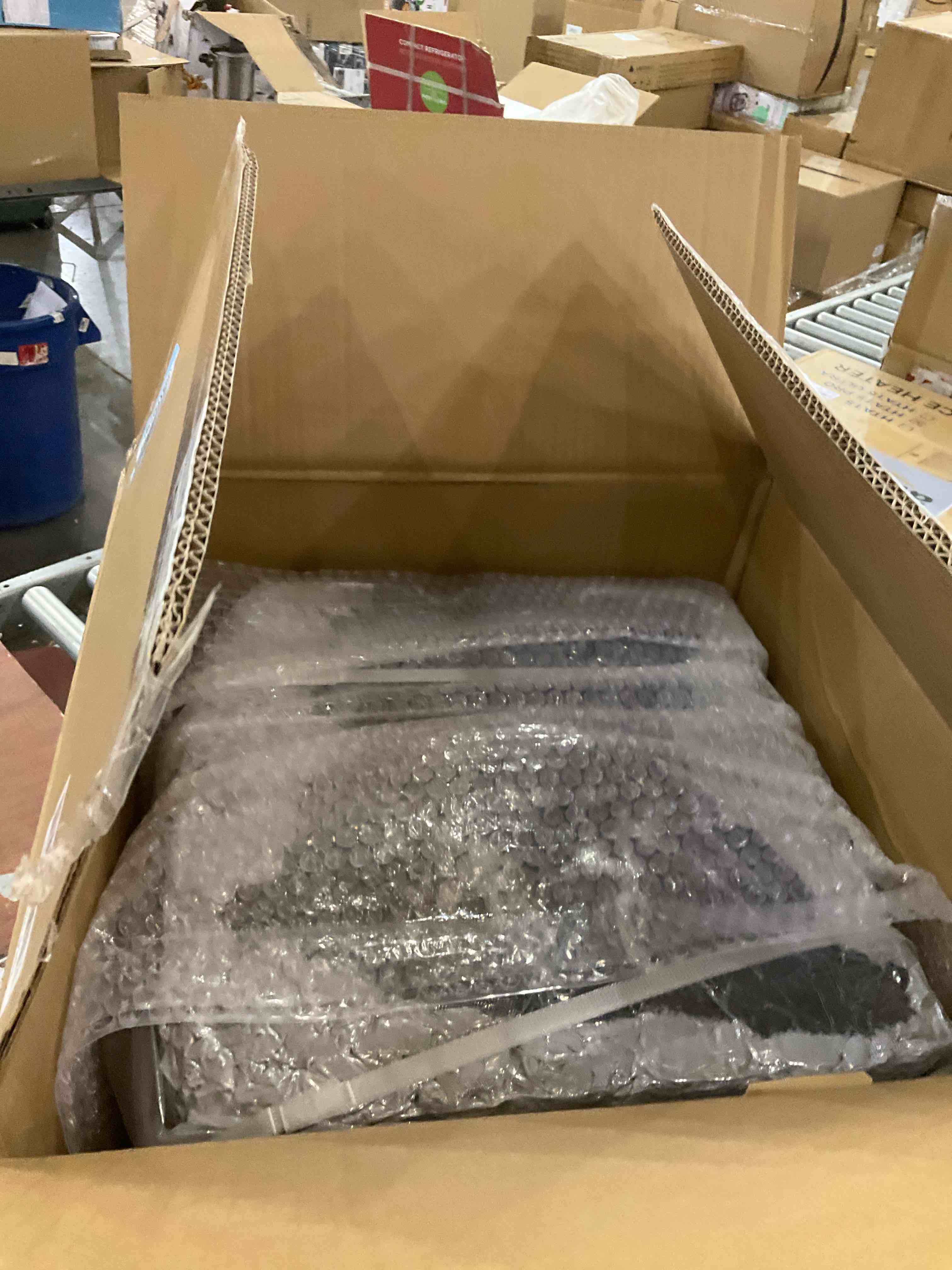 https://s3.amazonaws.com/lotting-images-prod/bidfta/PPE1983113_1741877081420.jpeg