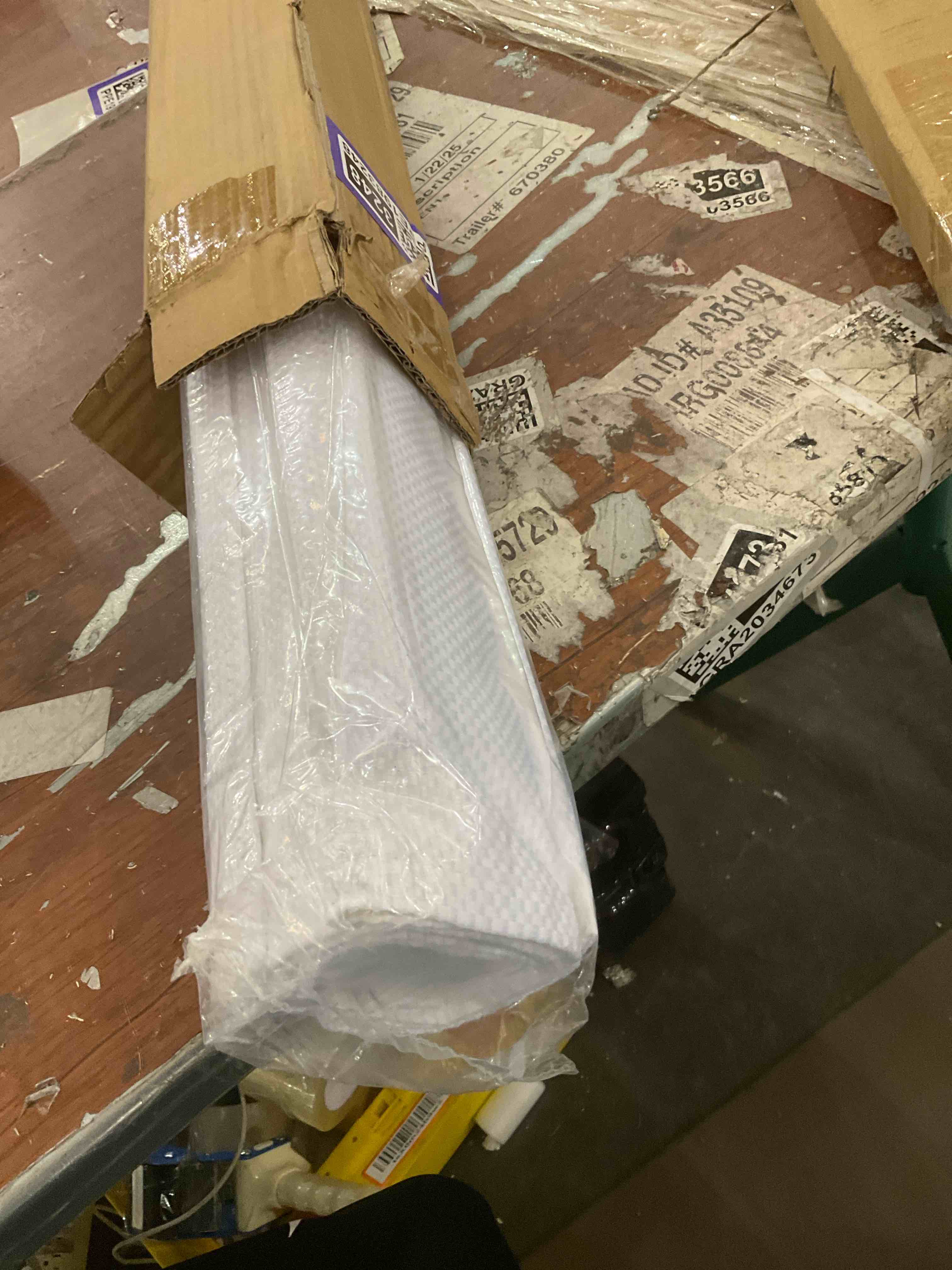 https://s3.amazonaws.com/lotting-images-prod/bidfta/PPE1983248_1741891339808.jpeg