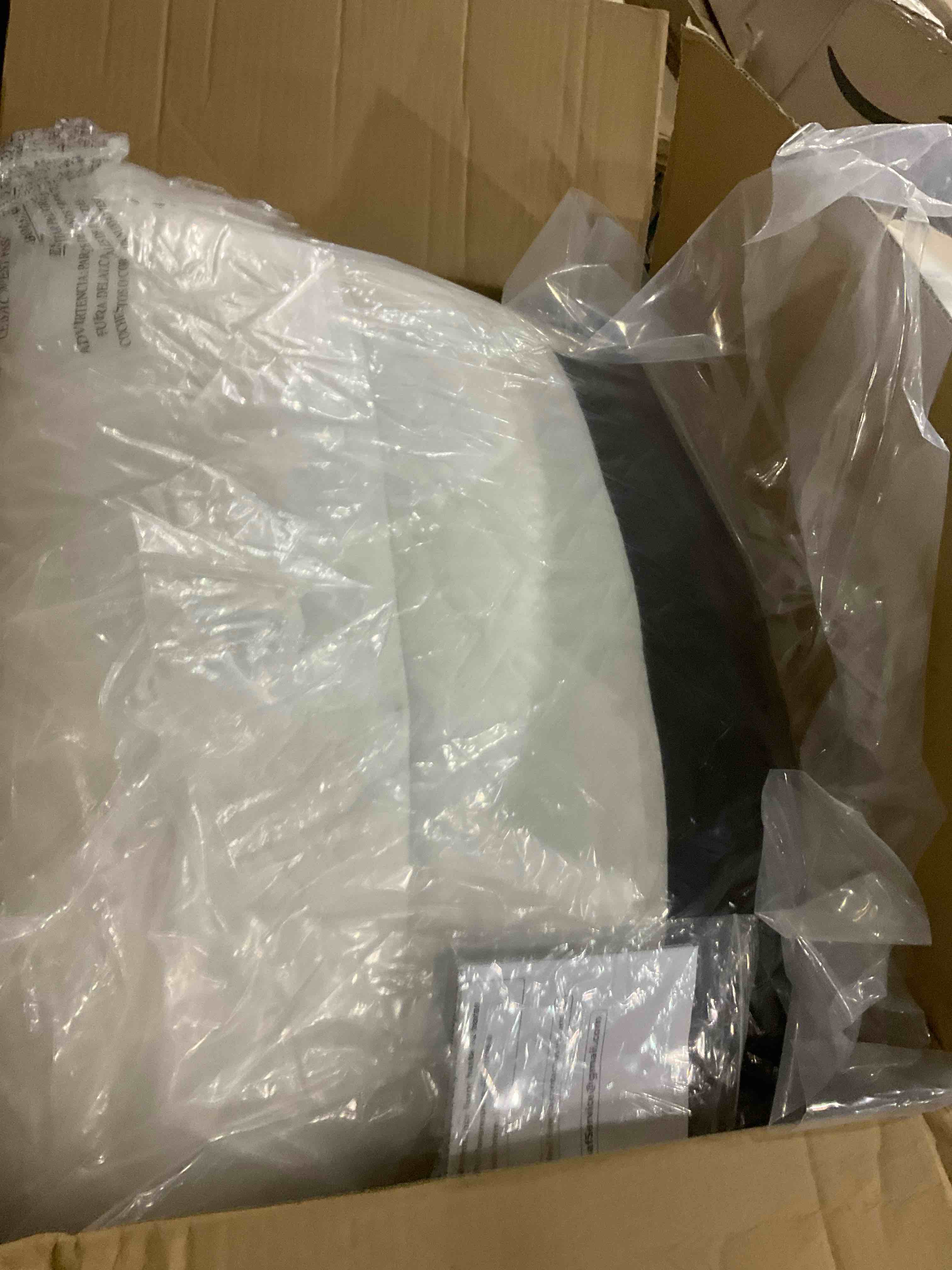 https://s3.amazonaws.com/lotting-images-prod/bidfta/PPE1983424_1741954409052.jpeg