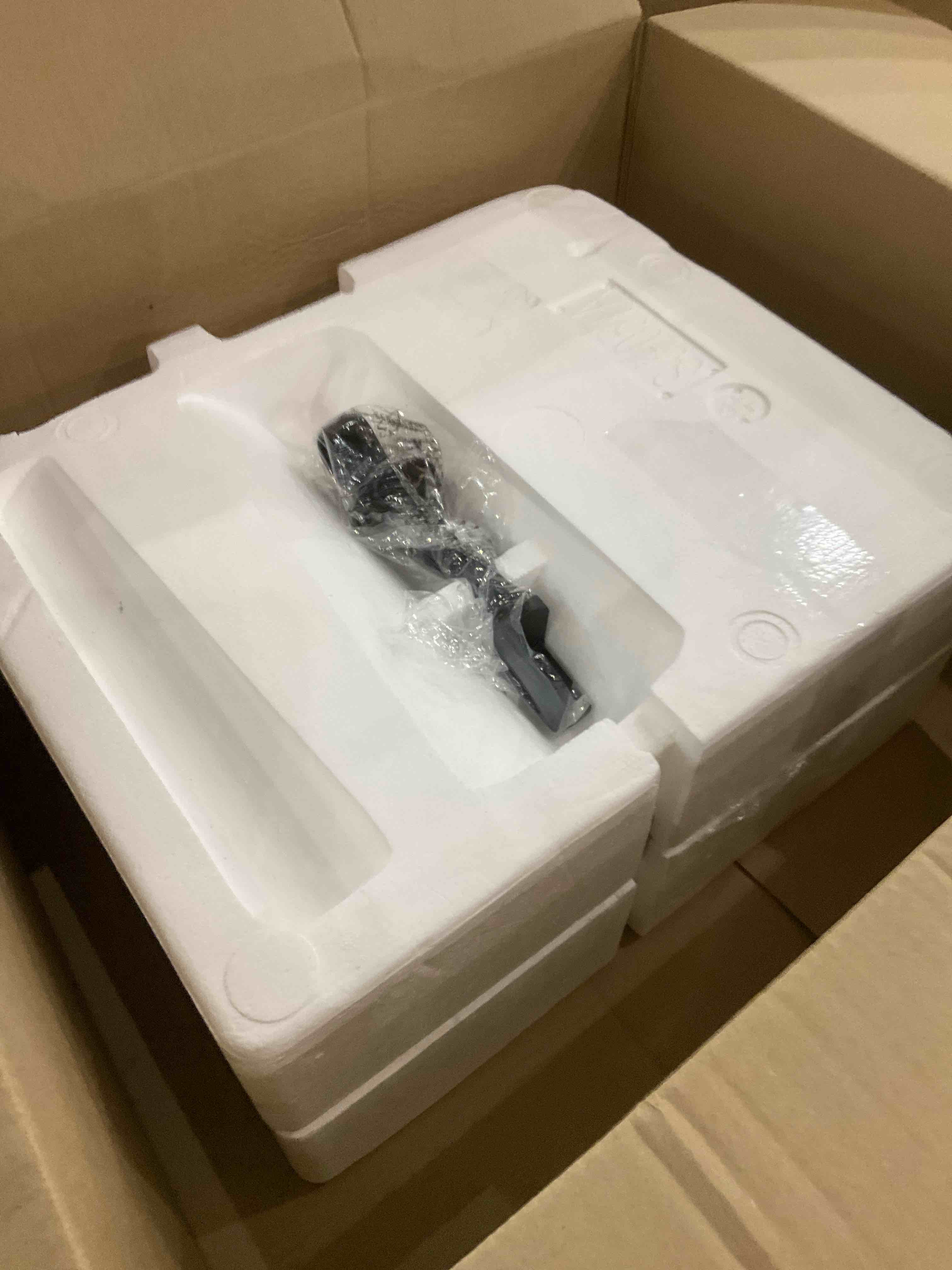https://s3.amazonaws.com/lotting-images-prod/bidfta/PPE1983818_1741977055019.jpeg