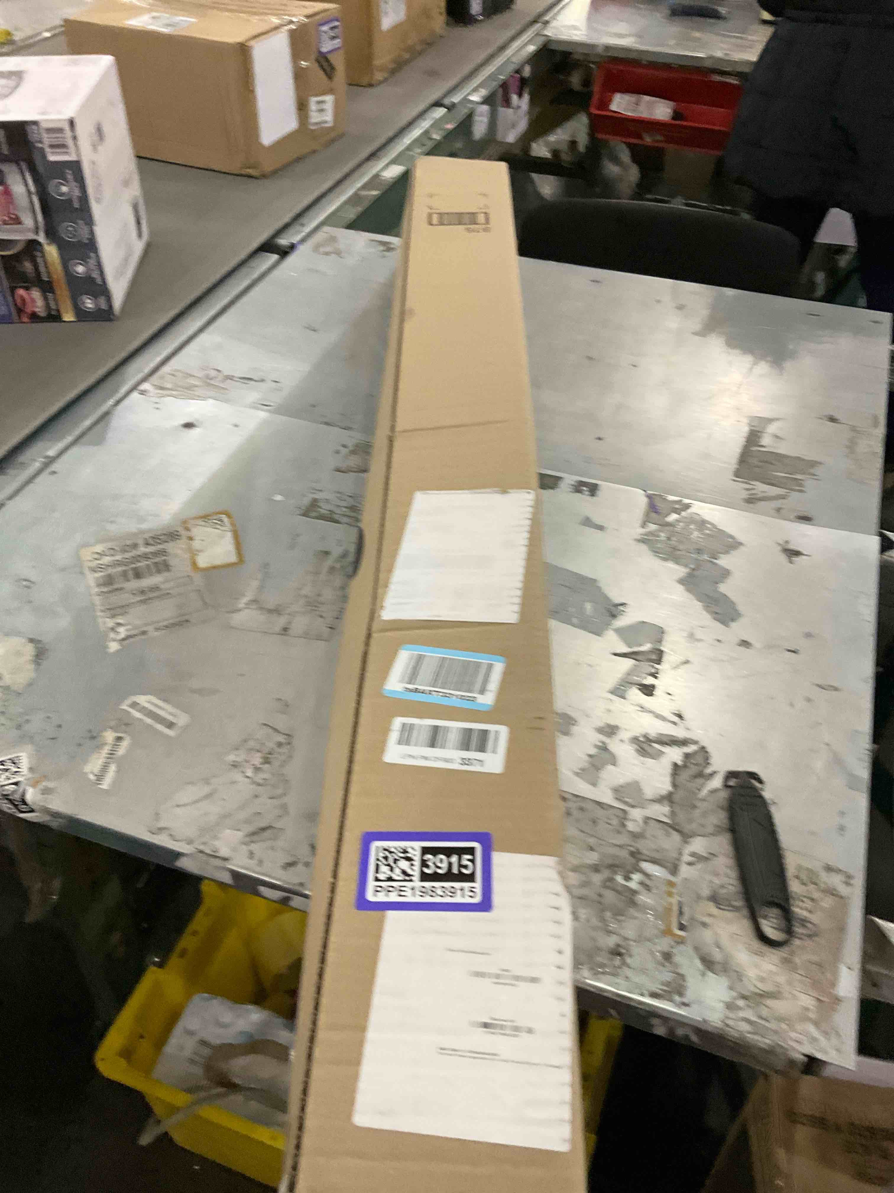 https://s3.amazonaws.com/lotting-images-prod/bidfta/PPE1983915_1742217589938.jpeg