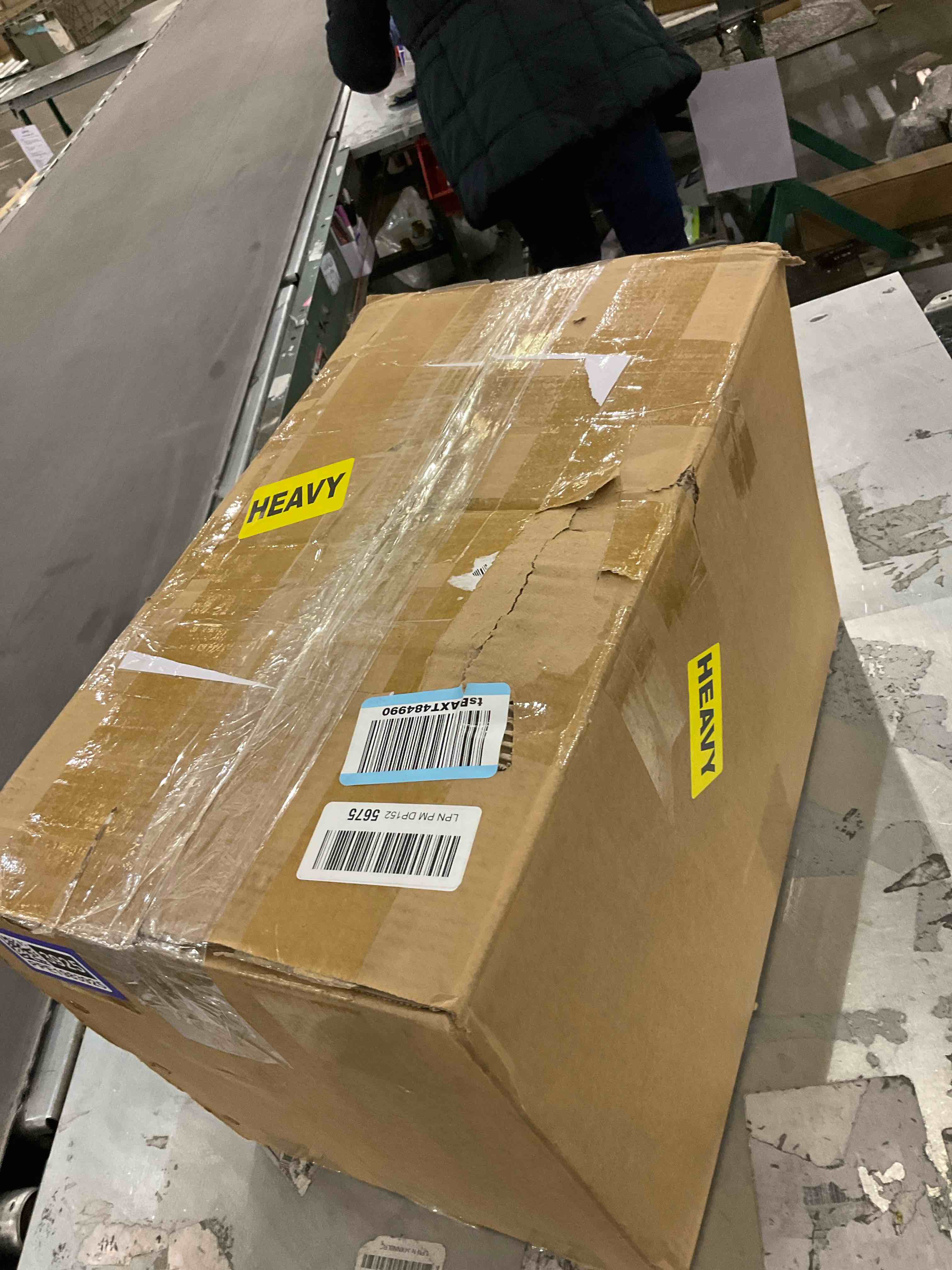 https://s3.amazonaws.com/lotting-images-prod/bidfta/PPE1983925_1742218546070.jpeg
