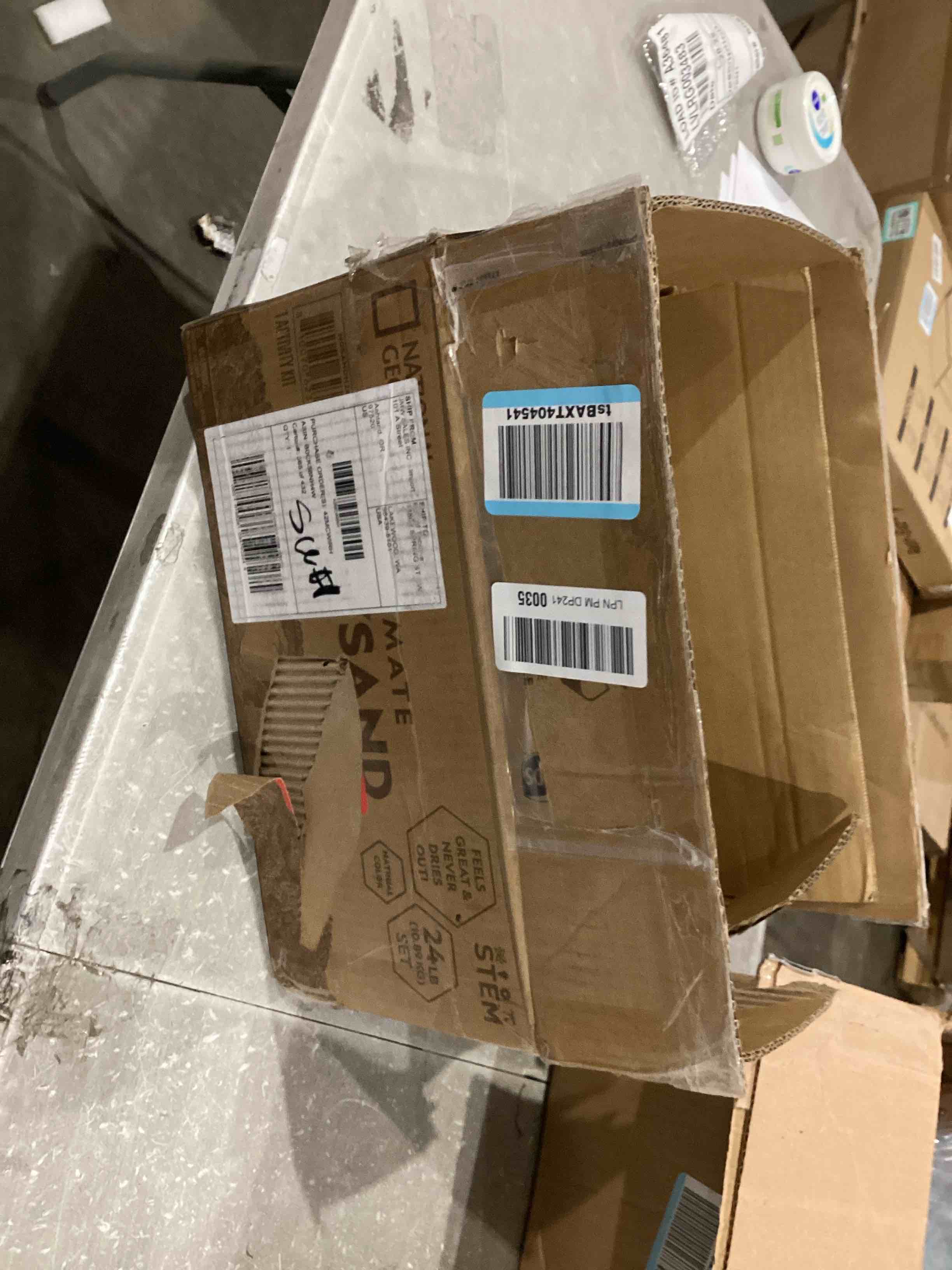 https://s3.amazonaws.com/lotting-images-prod/bidfta/PPE2029135_1740581356552.jpeg