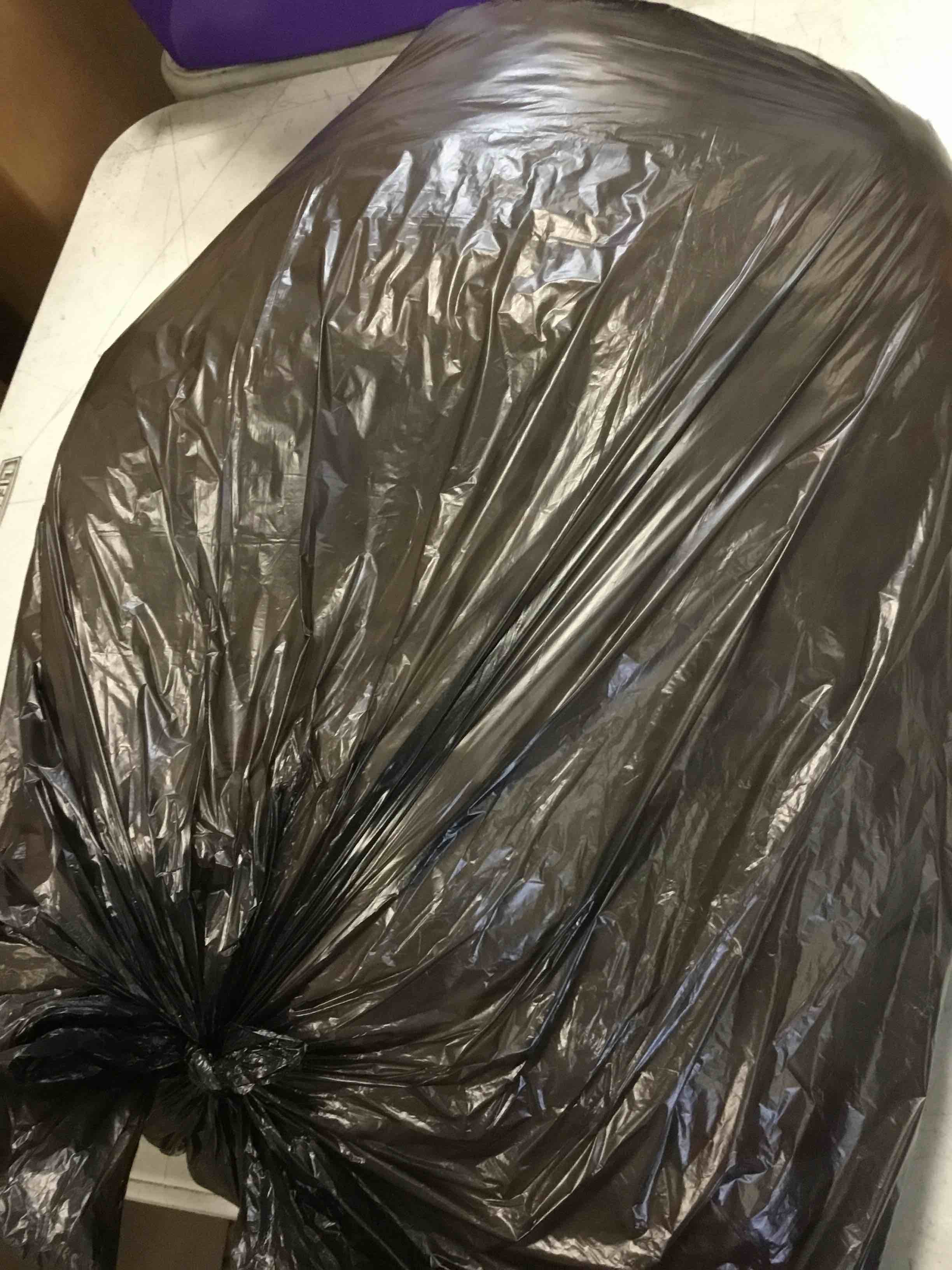 https://s3.amazonaws.com/lotting-images-prod/bidfta/PPE2033027_1744310217698.jpeg