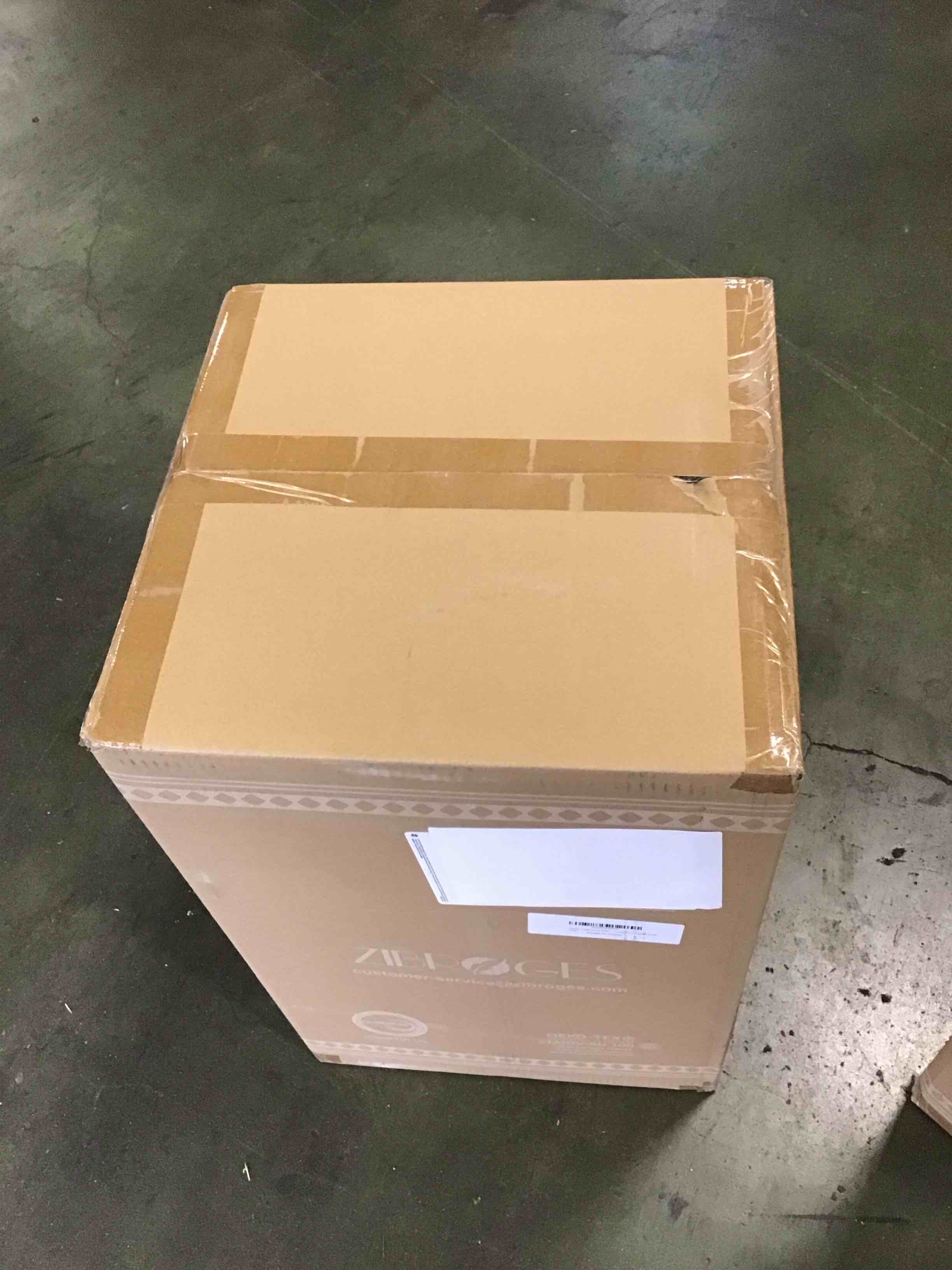 https://s3.amazonaws.com/lotting-images-prod/bidfta/PPE2033136_1744391522429.jpeg