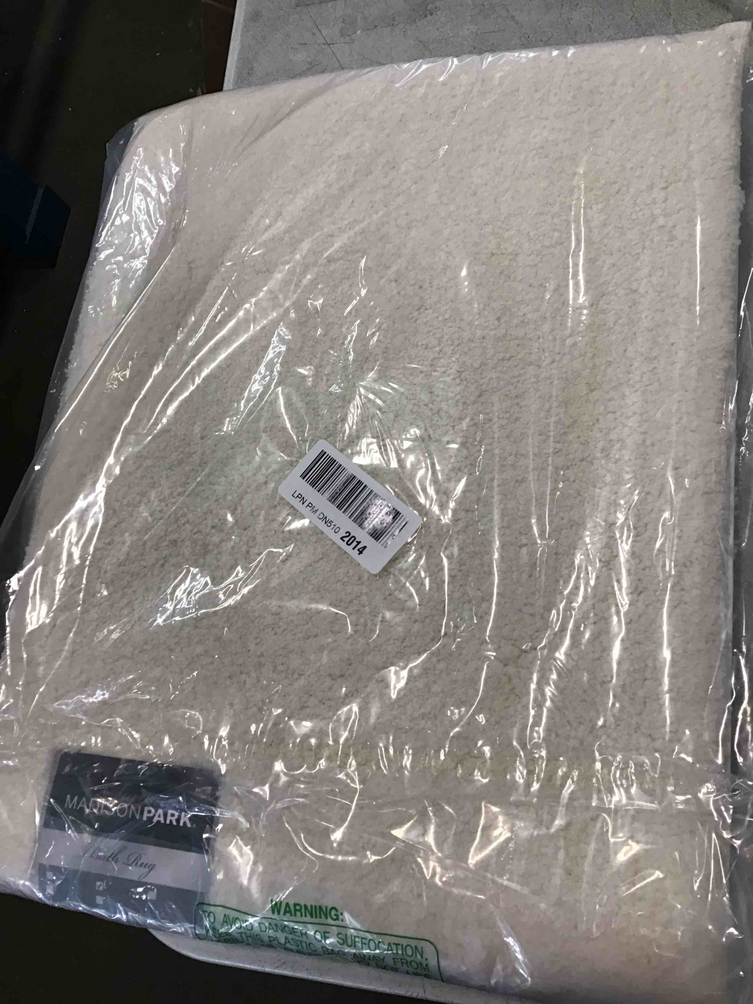 https://s3.amazonaws.com/lotting-images-prod/bidfta/PPE2033239_1744724939964.jpeg