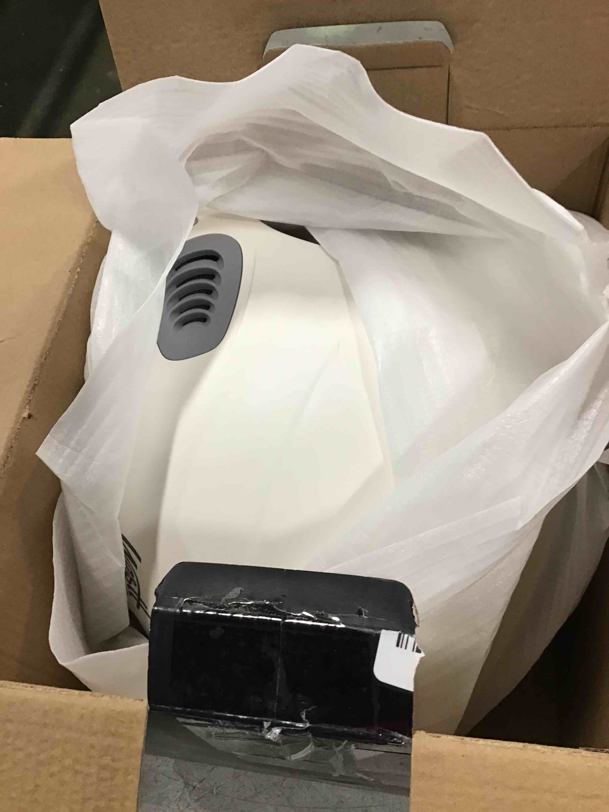 https://s3.amazonaws.com/lotting-images-prod/bidfta/PPE2033337_1744734169882.jpeg