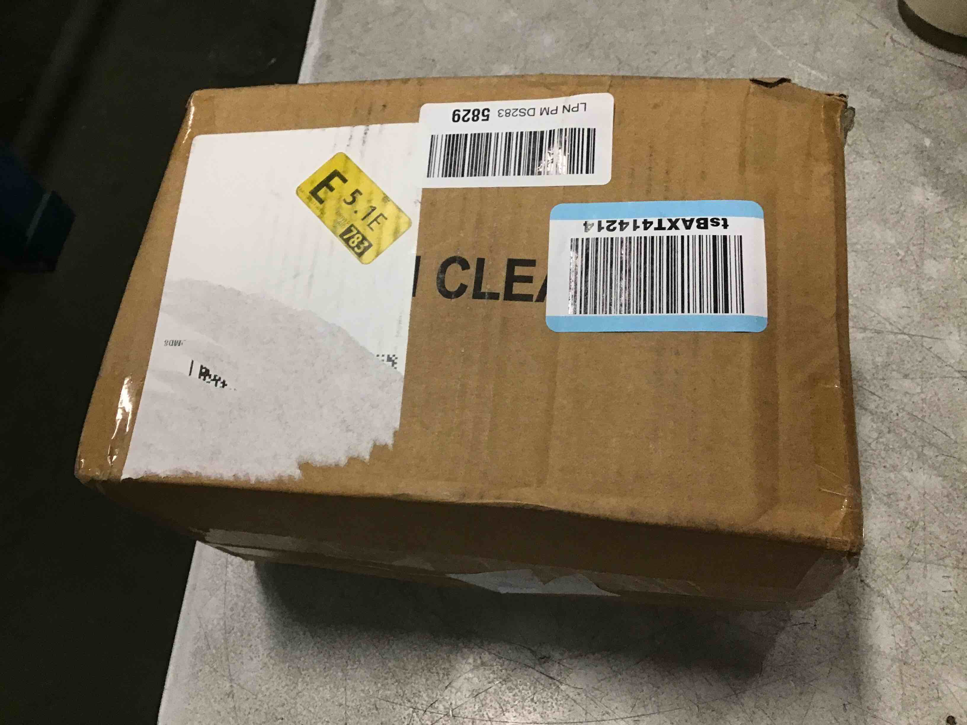 https://s3.amazonaws.com/lotting-images-prod/bidfta/PPE2033340_1744734340775.jpeg