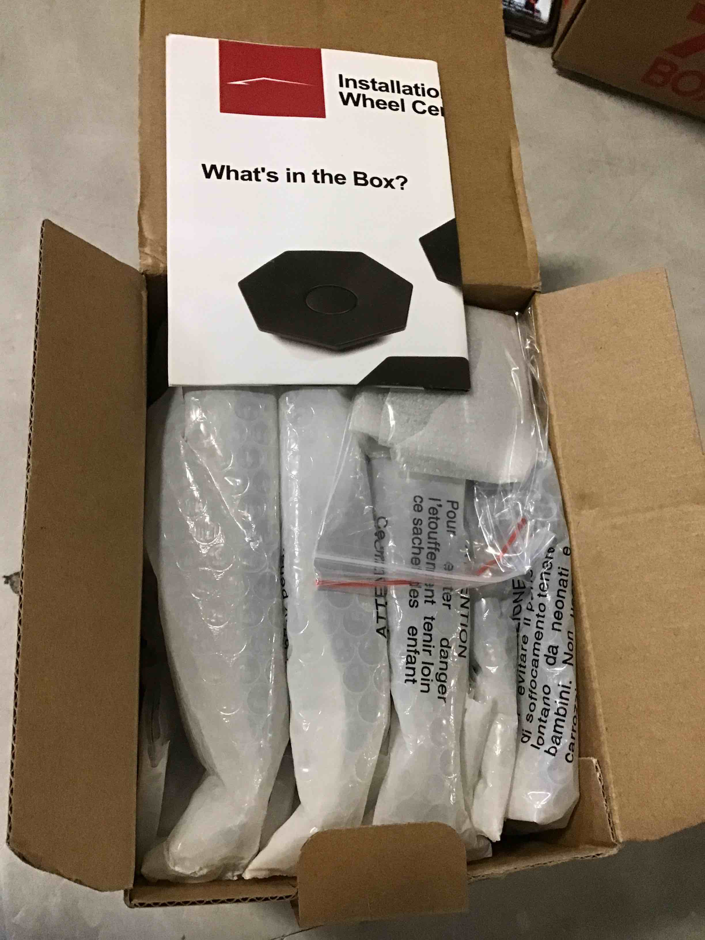 https://s3.amazonaws.com/lotting-images-prod/bidfta/PPE2034260_1745861842894.jpeg