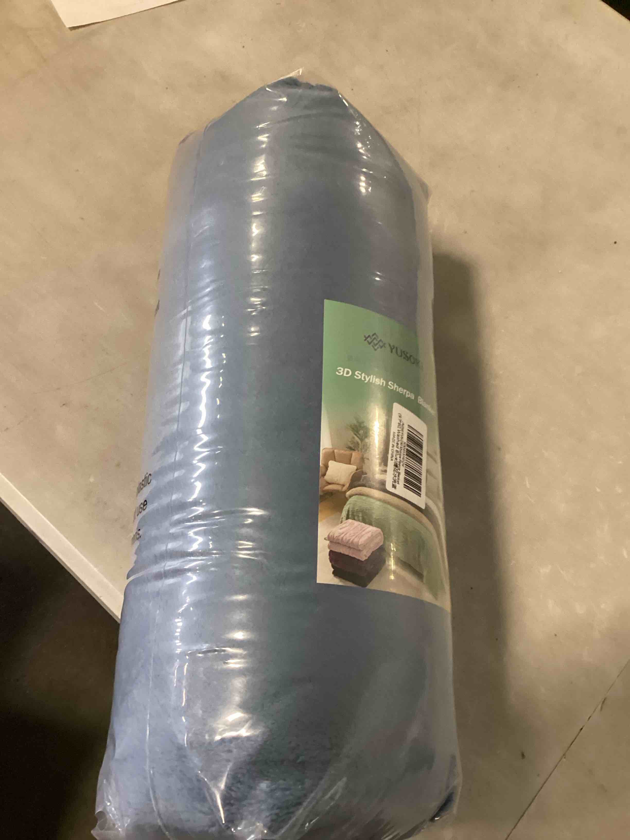 https://s3.amazonaws.com/lotting-images-prod/bidfta/PPE2034578_1745937838026.jpeg