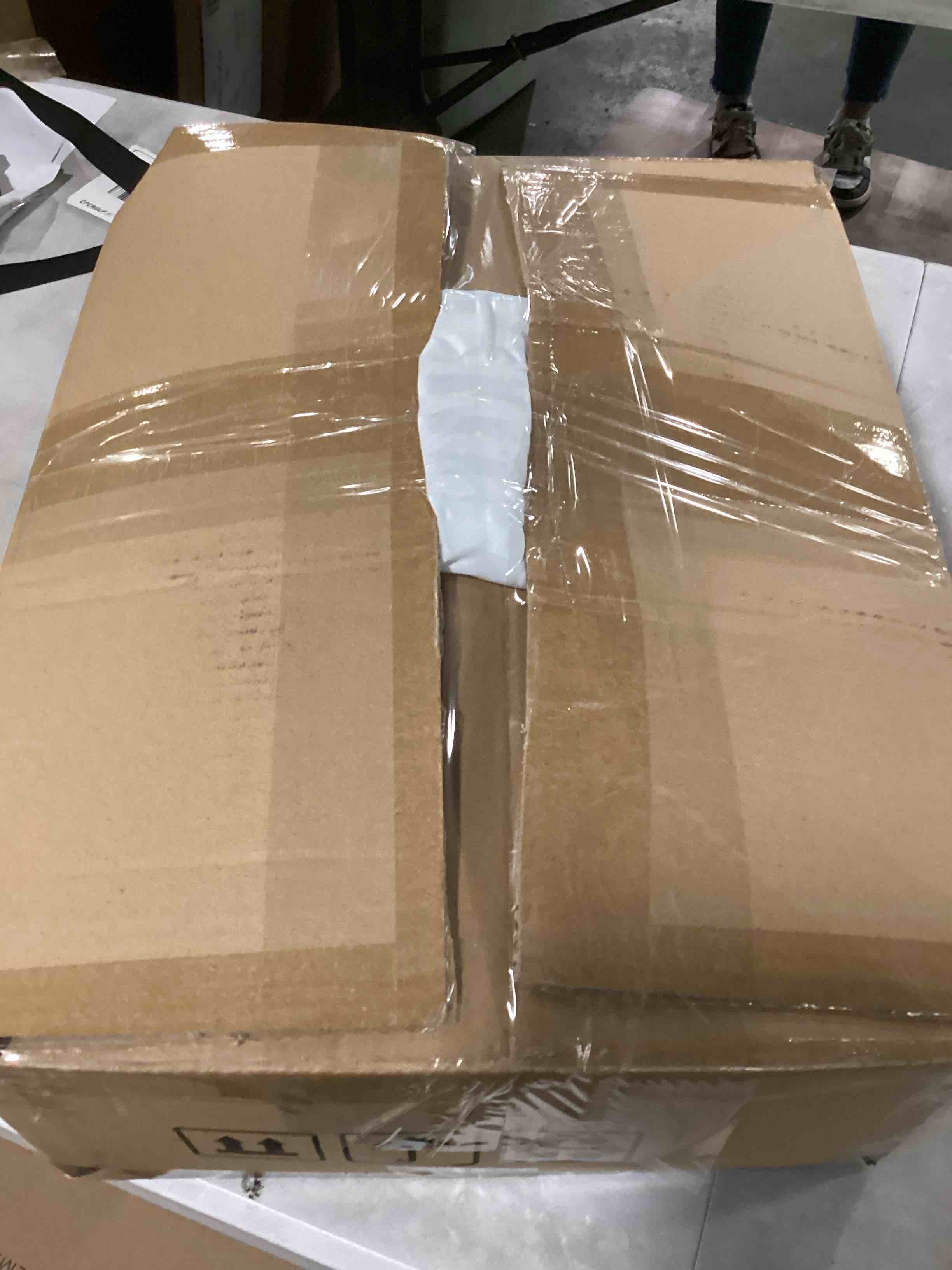 https://s3.amazonaws.com/lotting-images-prod/bidfta/PPE2034661_1745949091337.jpeg