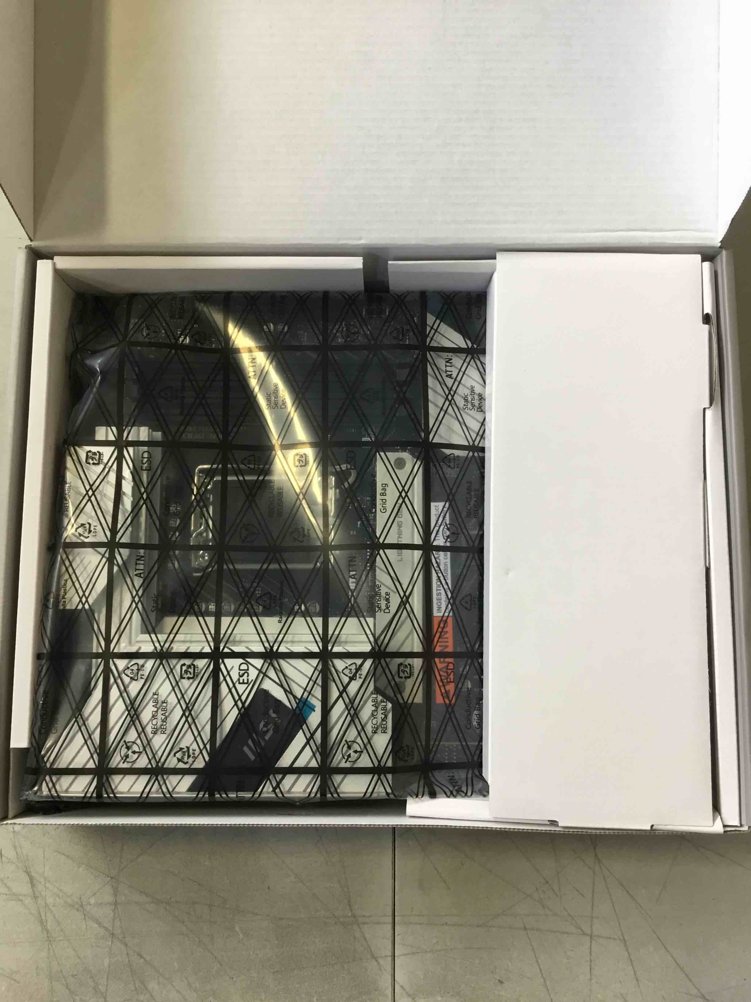 https://s3.amazonaws.com/lotting-images-prod/bidfta/PPE2035998_1743607367266.jpeg