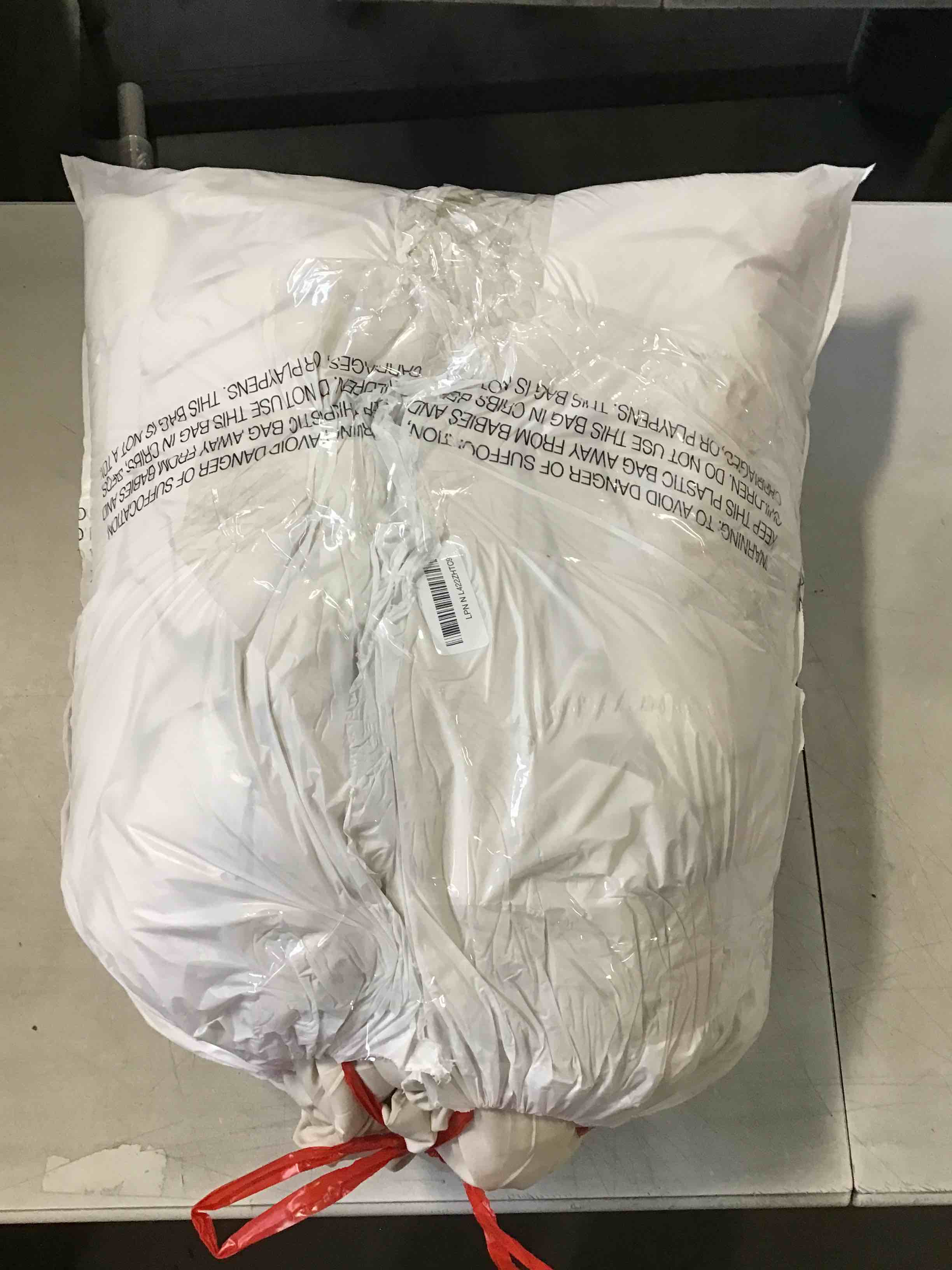 https://s3.amazonaws.com/lotting-images-prod/bidfta/PPE2036751_1744114569256.jpeg