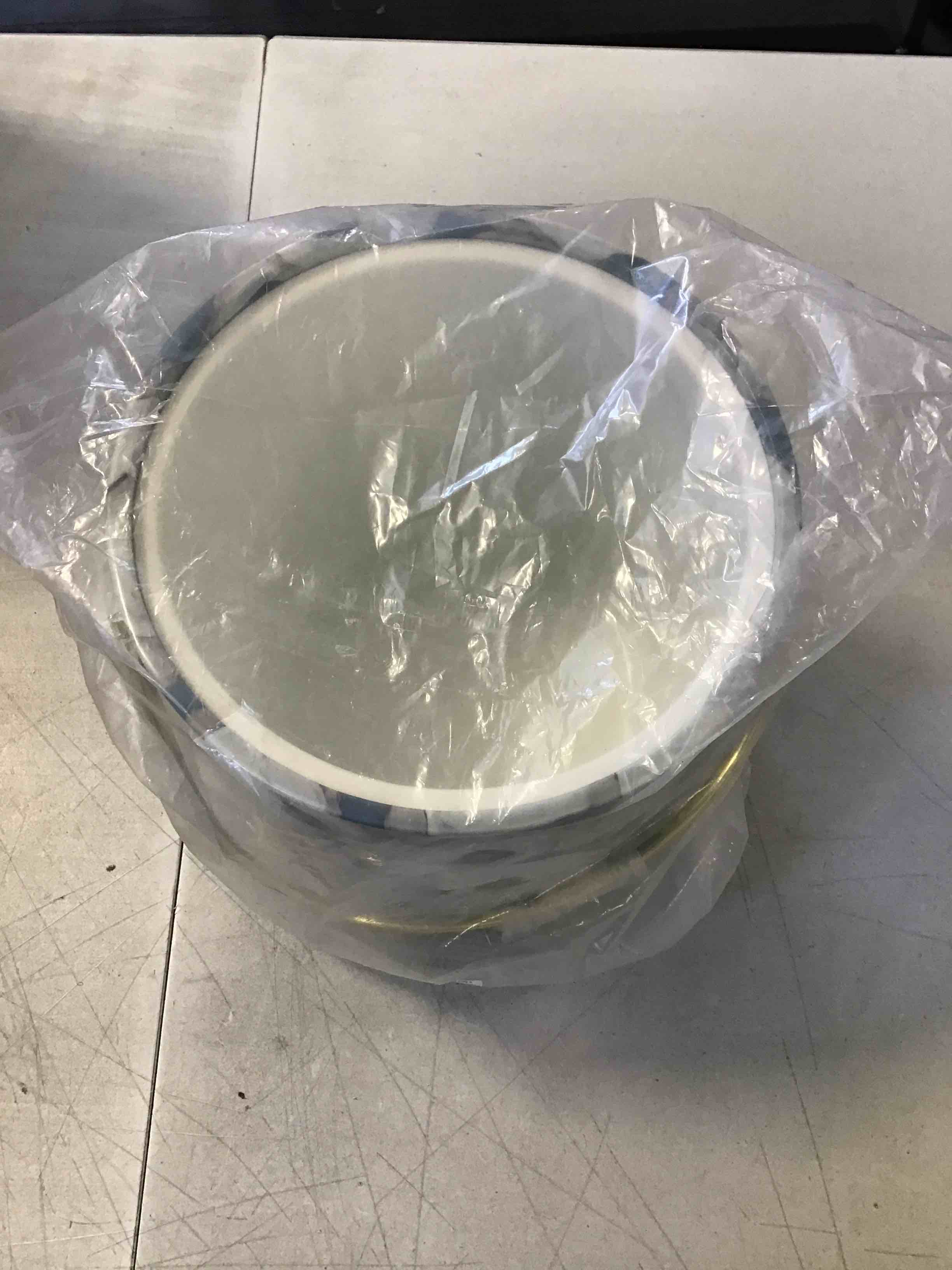 https://s3.amazonaws.com/lotting-images-prod/bidfta/PPE2036830_1744137625643.jpeg