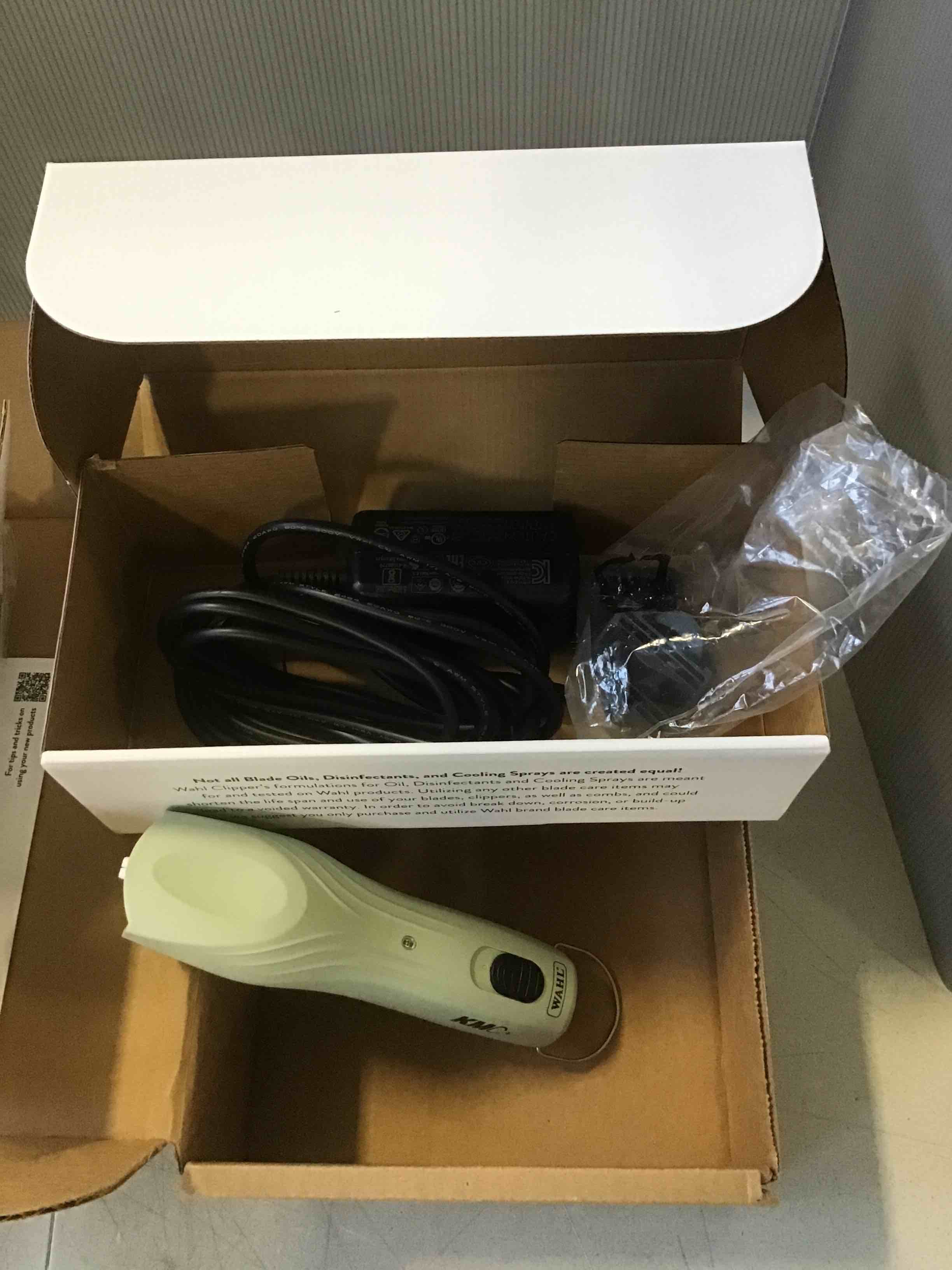 https://s3.amazonaws.com/lotting-images-prod/bidfta/PPE2037899_1745502015653.jpeg