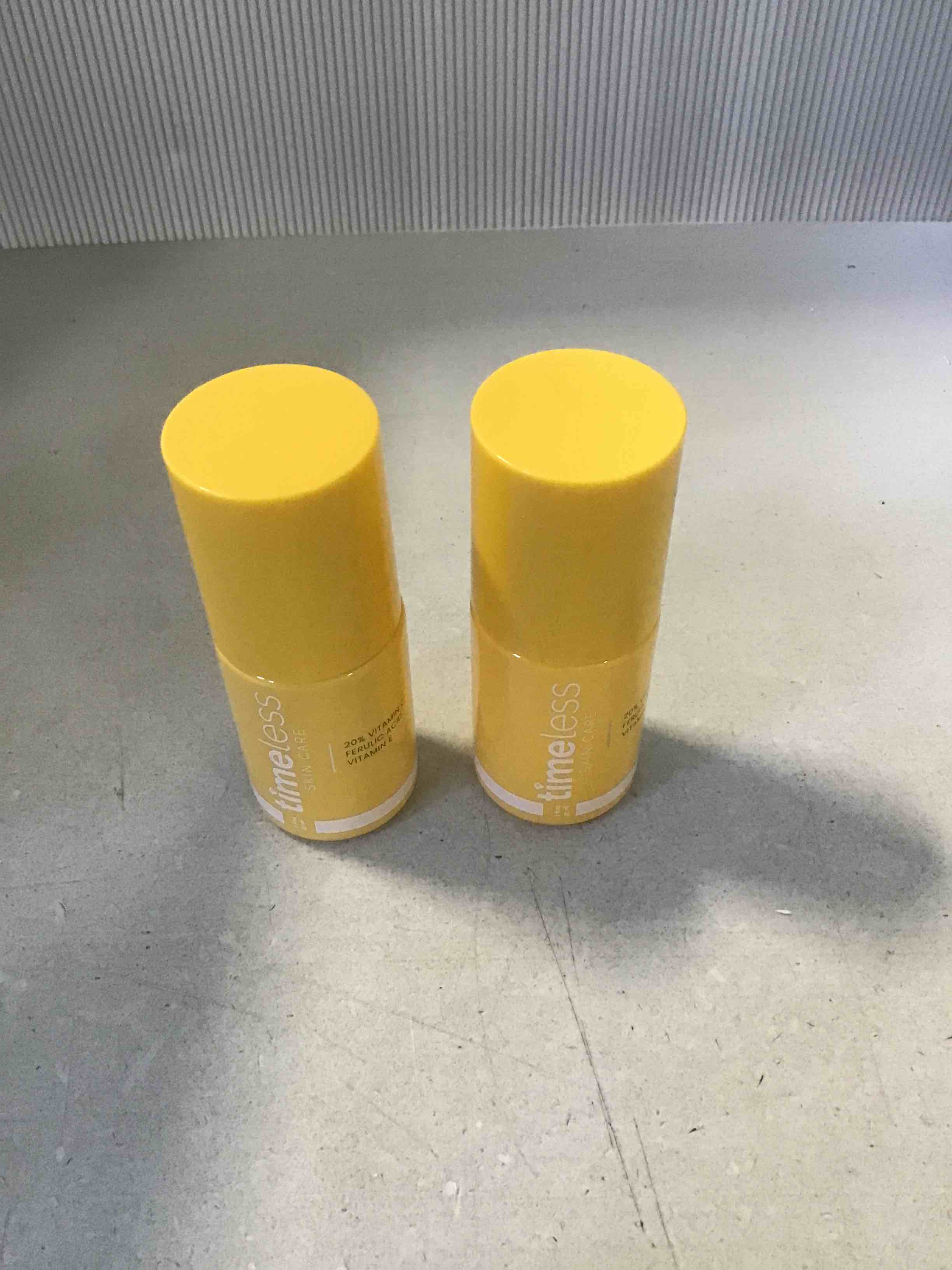 https://s3.amazonaws.com/lotting-images-prod/bidfta/PPE2037916_1745508308376.jpeg