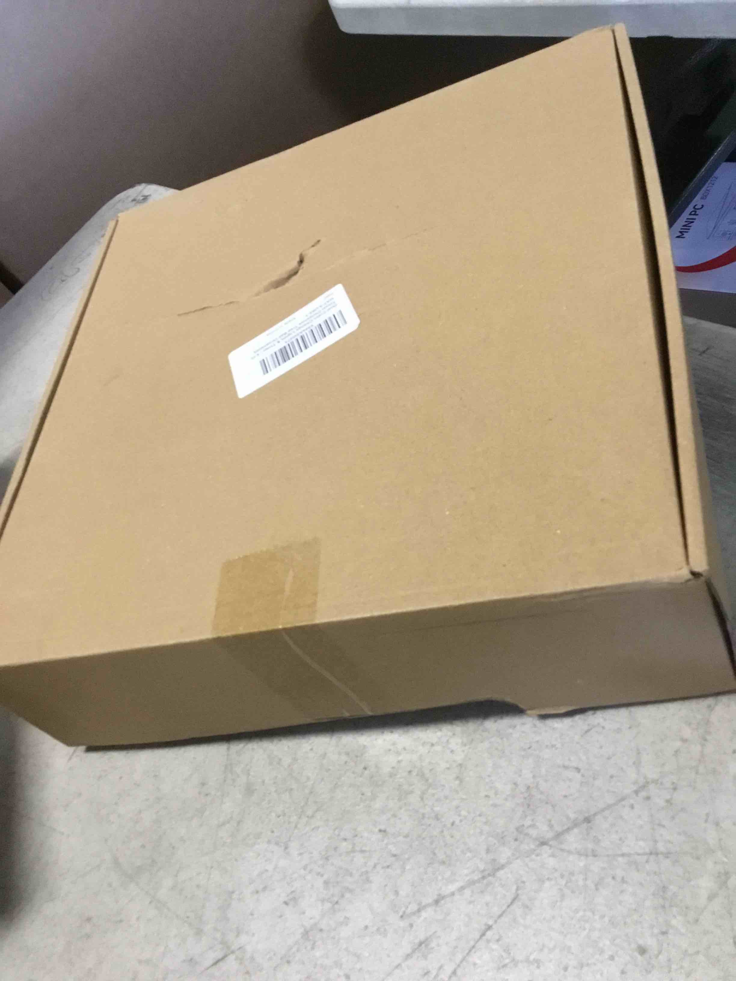 https://s3.amazonaws.com/lotting-images-prod/bidfta/PPE2044079_1743536874565.jpeg