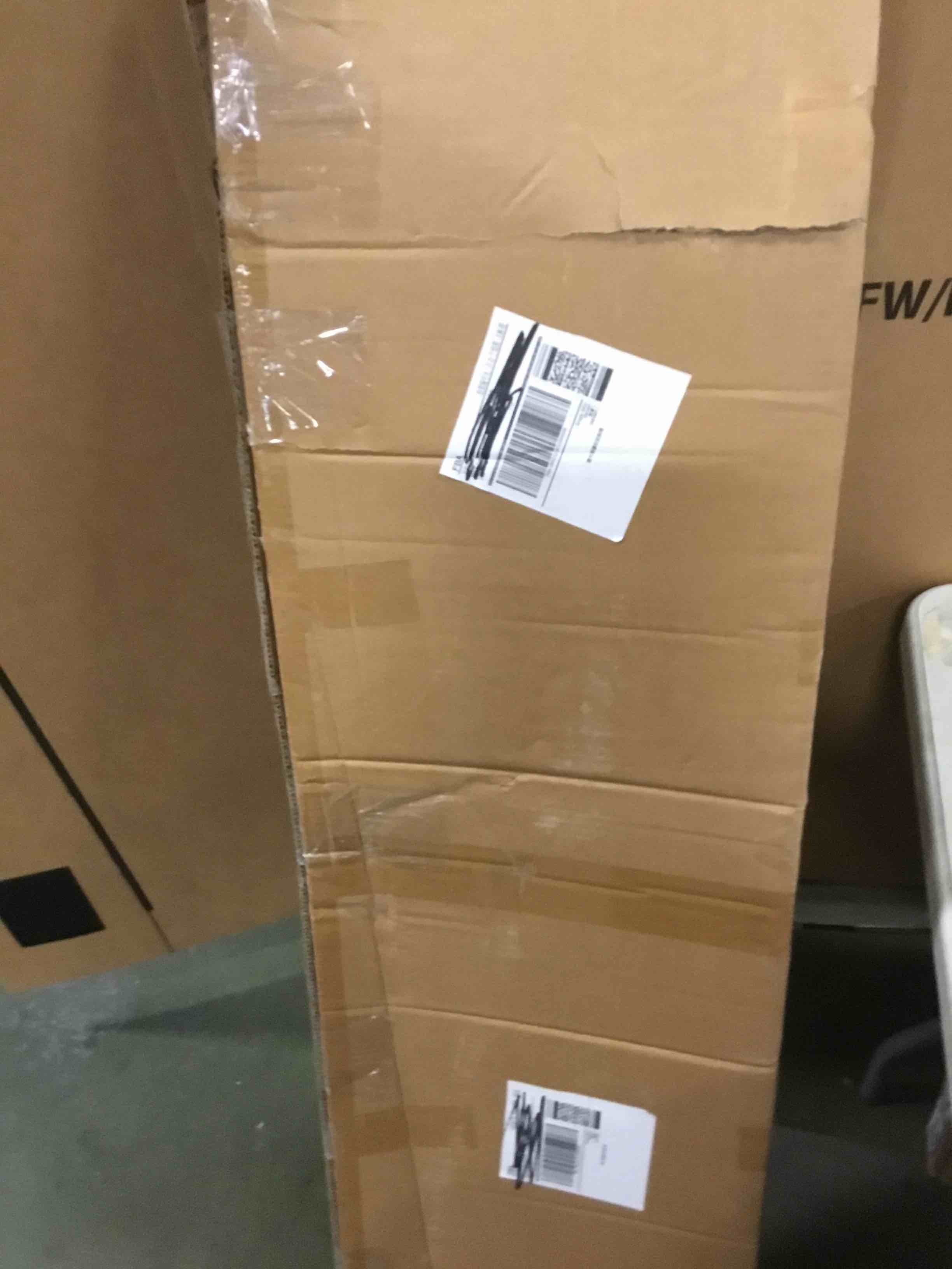 https://s3.amazonaws.com/lotting-images-prod/bidfta/PPE2044426_1743685165347.jpeg
