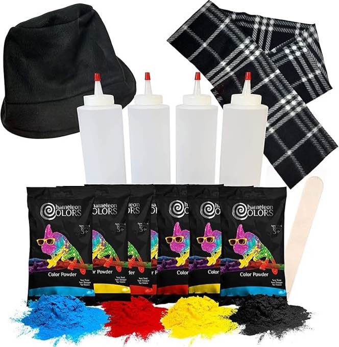 Chameleon Colors Paint Your Own Snowman Kit - Color Powder Snowman Decorating Kit - Includes 8 Packets of Colored Chalk in 4 Colors, 4 Squirt Bottles, Snowman Top Hat, and Scarf