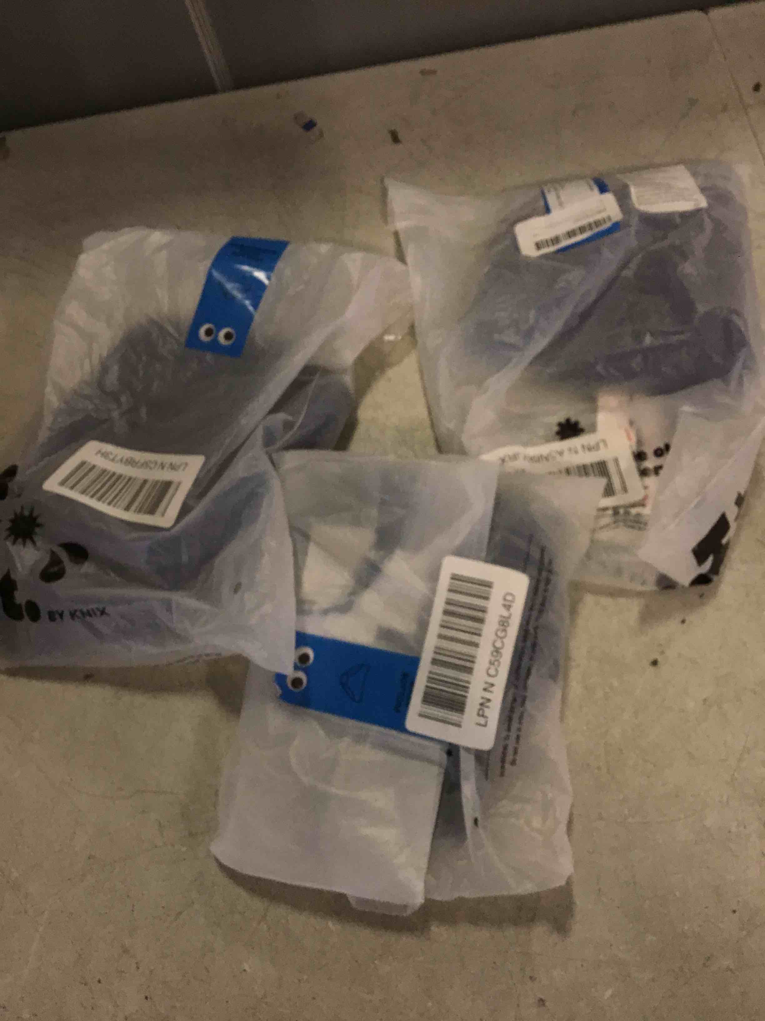 https://s3.amazonaws.com/lotting-images-prod/bidfta/PPE2046089_1744902308933.jpeg