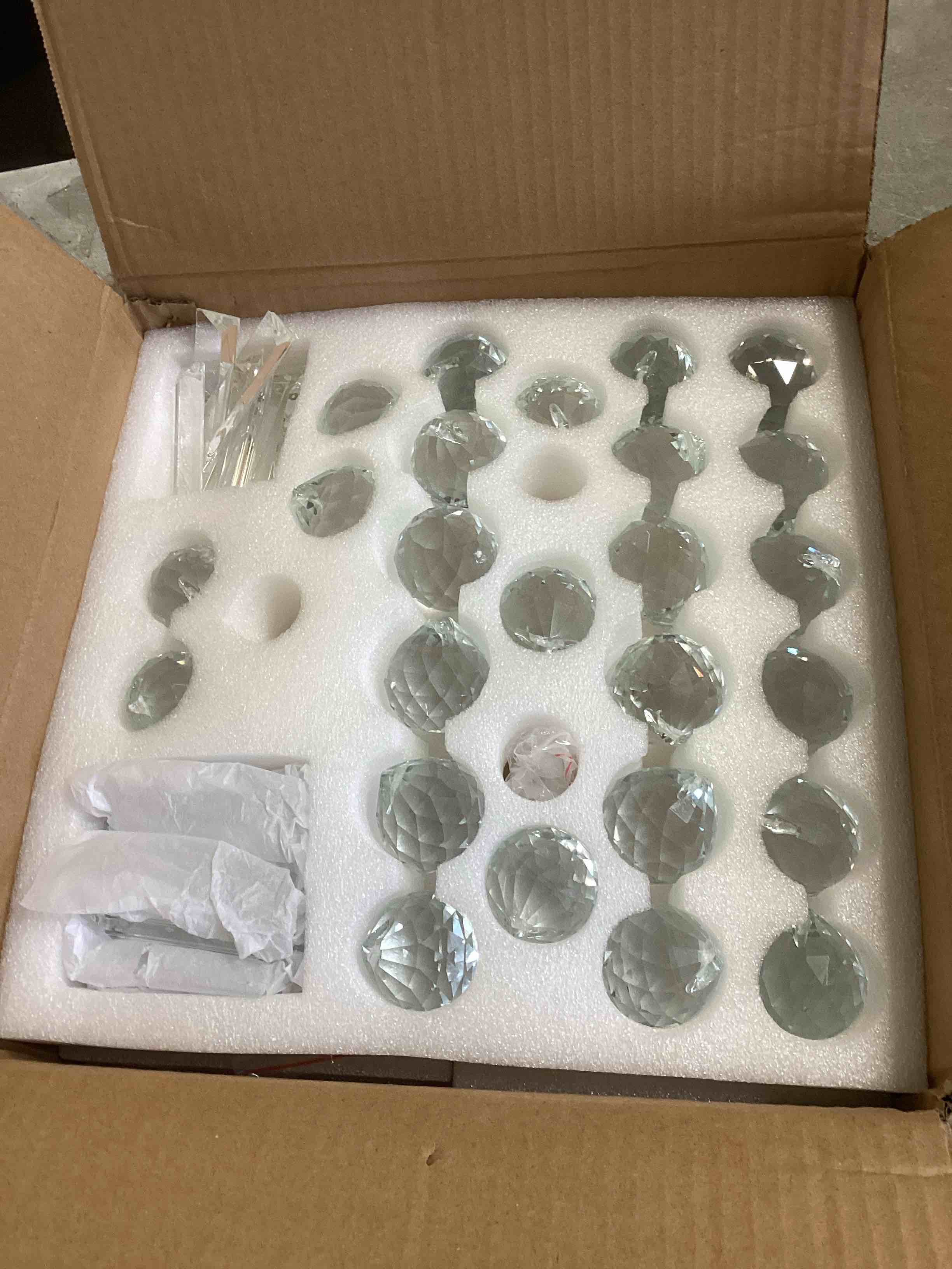 https://s3.amazonaws.com/lotting-images-prod/bidfta/PPE2047181_1743533206919.jpeg