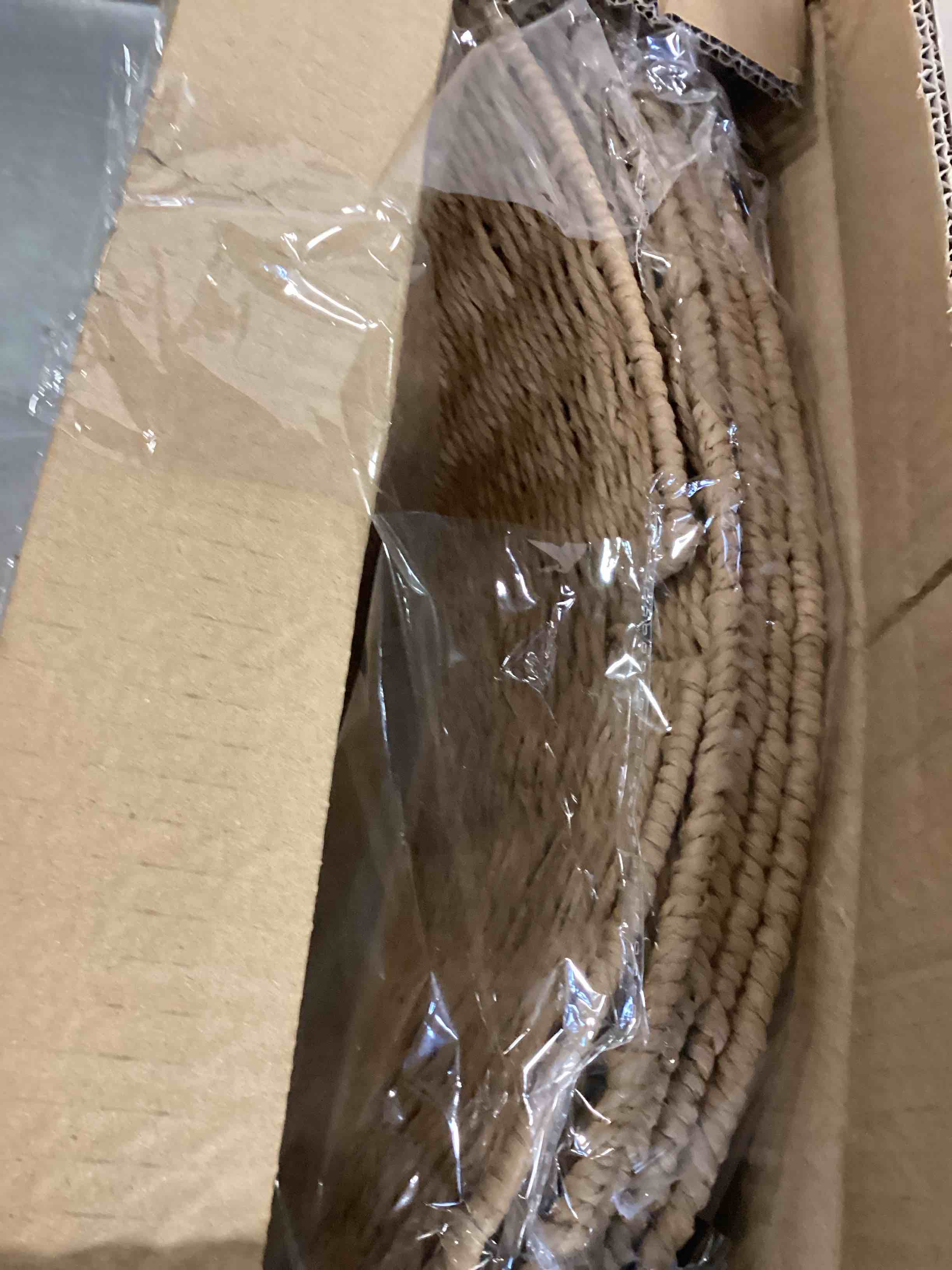 https://s3.amazonaws.com/lotting-images-prod/bidfta/PPE2047580_1743693248776.jpeg