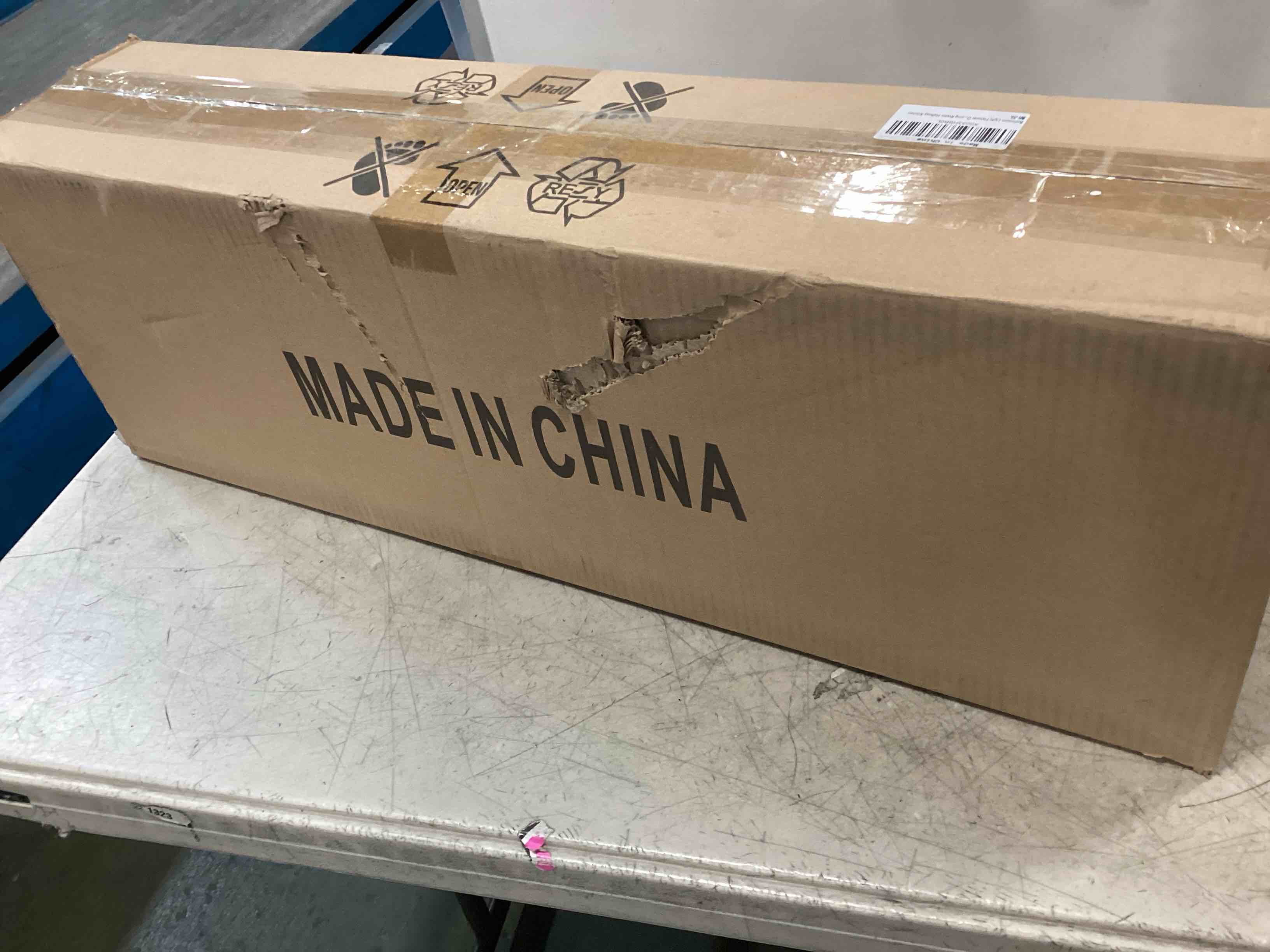 https://s3.amazonaws.com/lotting-images-prod/bidfta/PPE2047950_1744037253944.jpeg