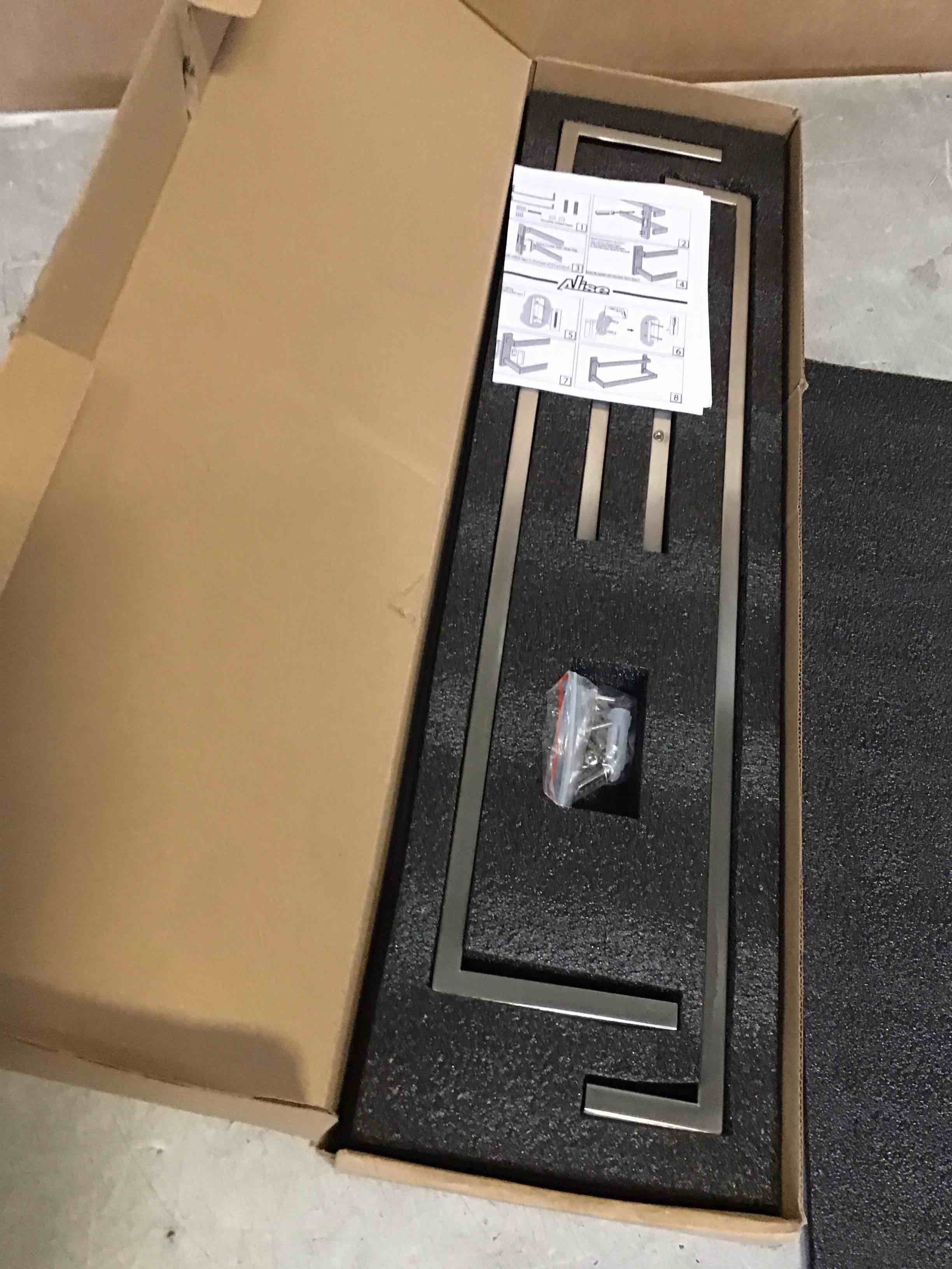 https://s3.amazonaws.com/lotting-images-prod/bidfta/PPE2048314_1744202760165.jpeg