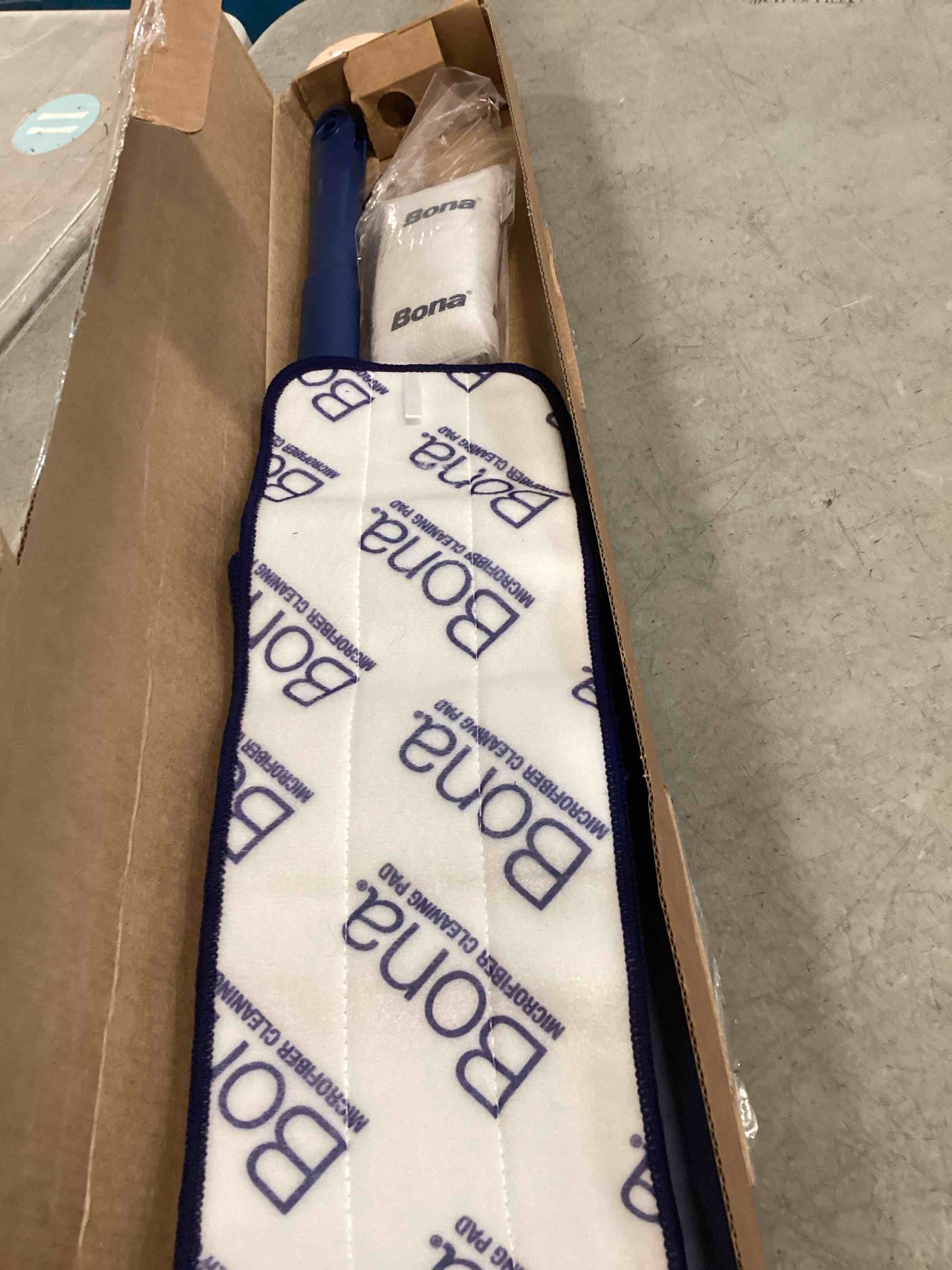 https://s3.amazonaws.com/lotting-images-prod/bidfta/PPE2048658_1745422043162.jpeg