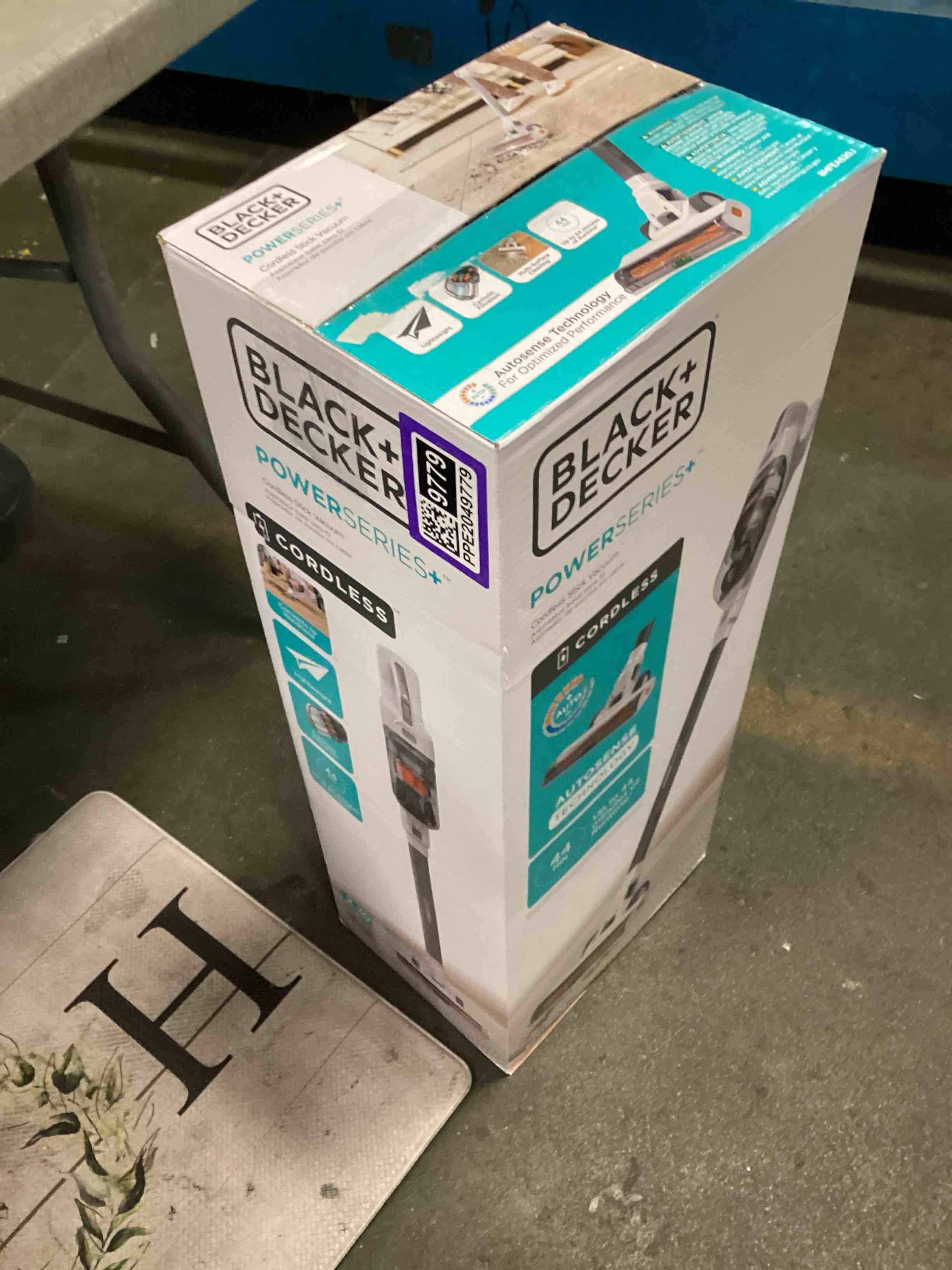 https://s3.amazonaws.com/lotting-images-prod/bidfta/PPE2049780_1745413553653.jpeg