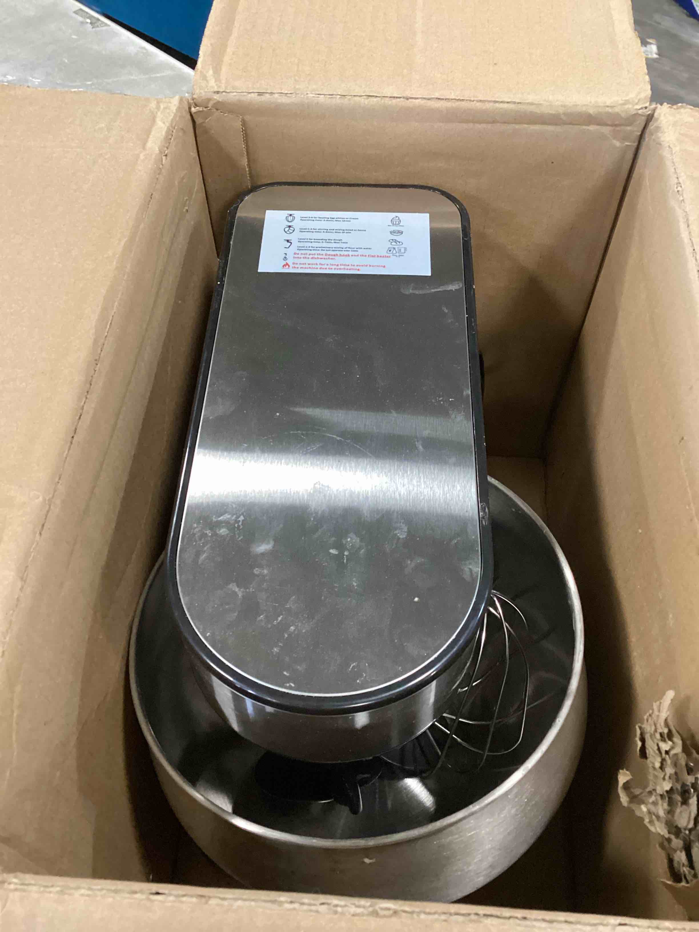 https://s3.amazonaws.com/lotting-images-prod/bidfta/PPE2049792_1745415009245.jpeg