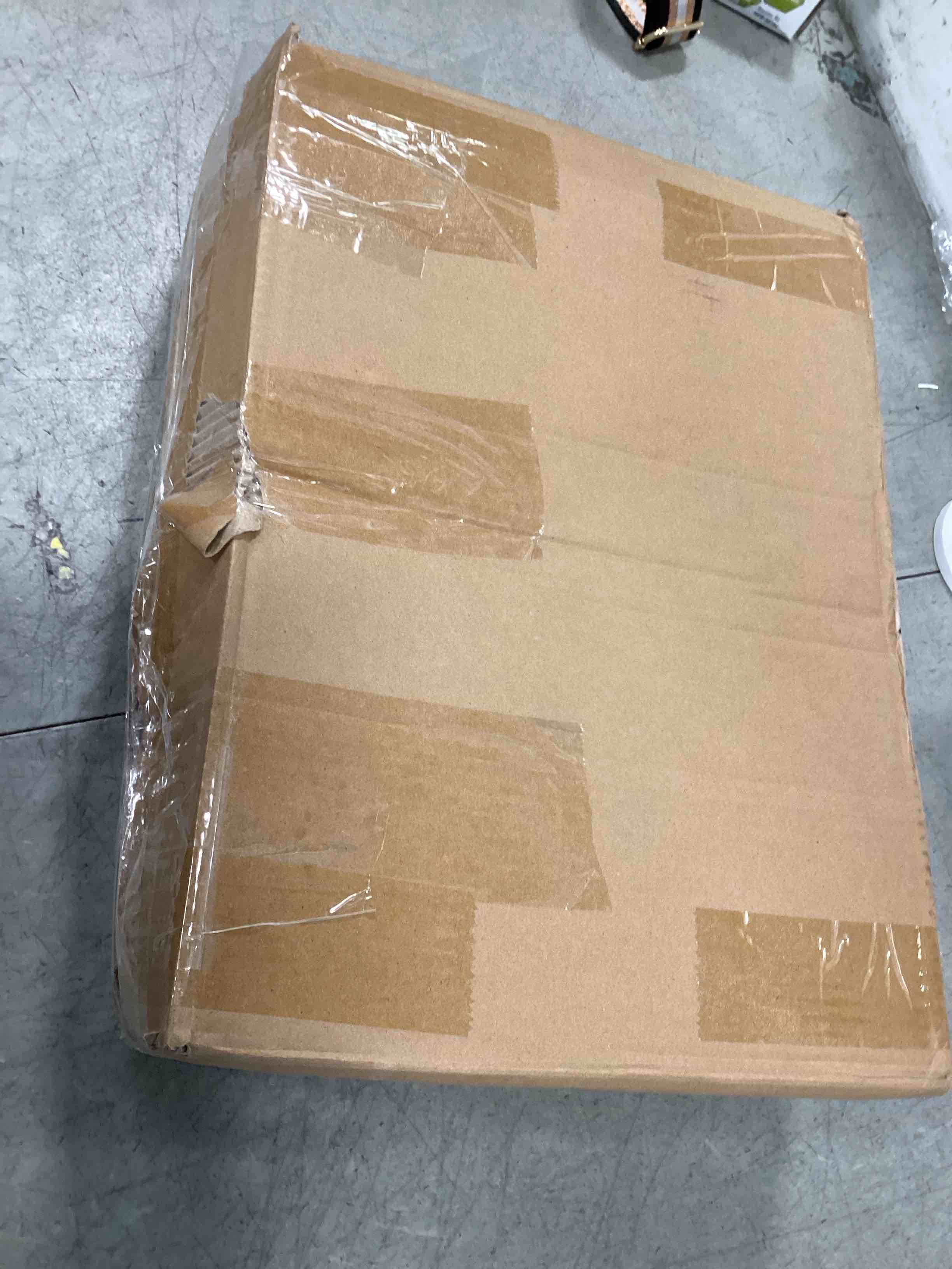 https://s3.amazonaws.com/lotting-images-prod/bidfta/PPE2049798_1745415704445.jpeg